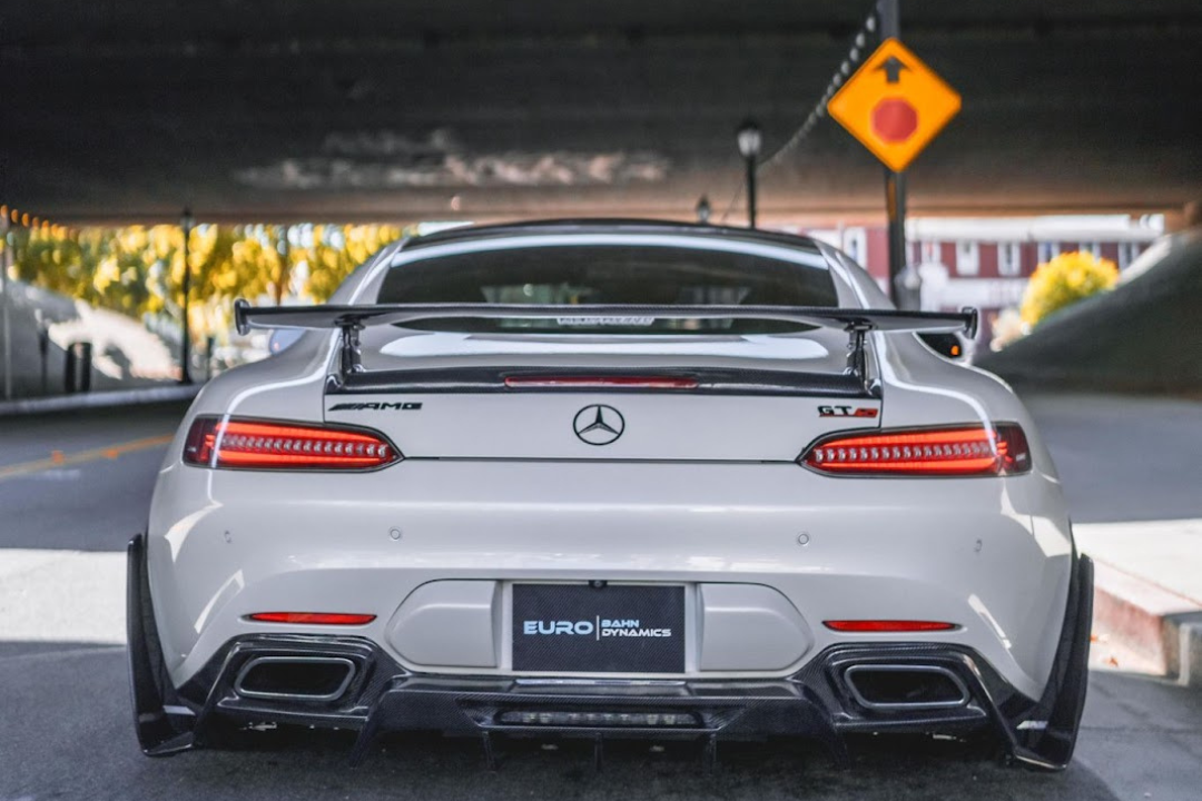 Mercedes Car Parts: OEM vs. Aftermarket – Which is Right for You?