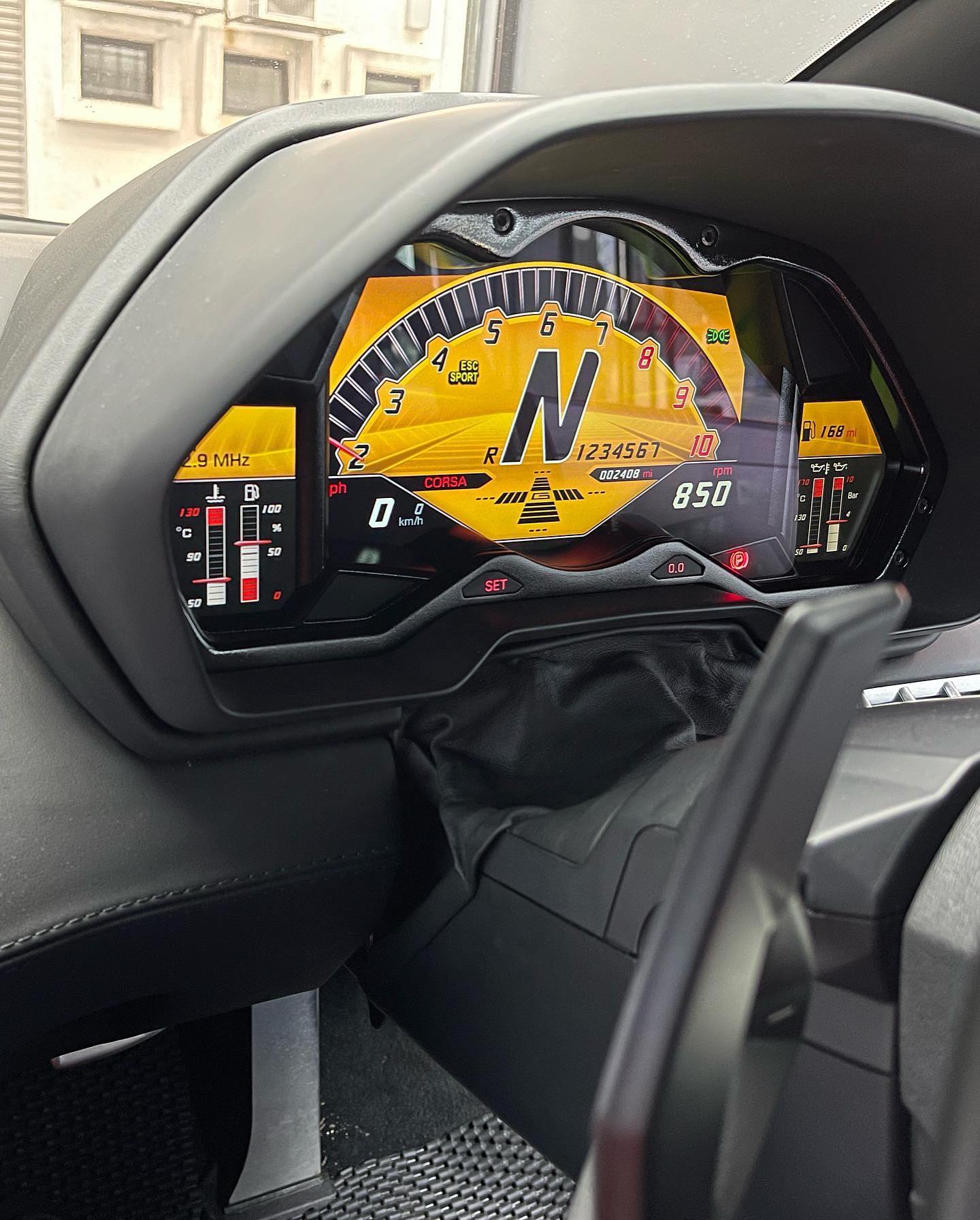 Digital Instrument Cluster Lamborghini Aventador Upgrade