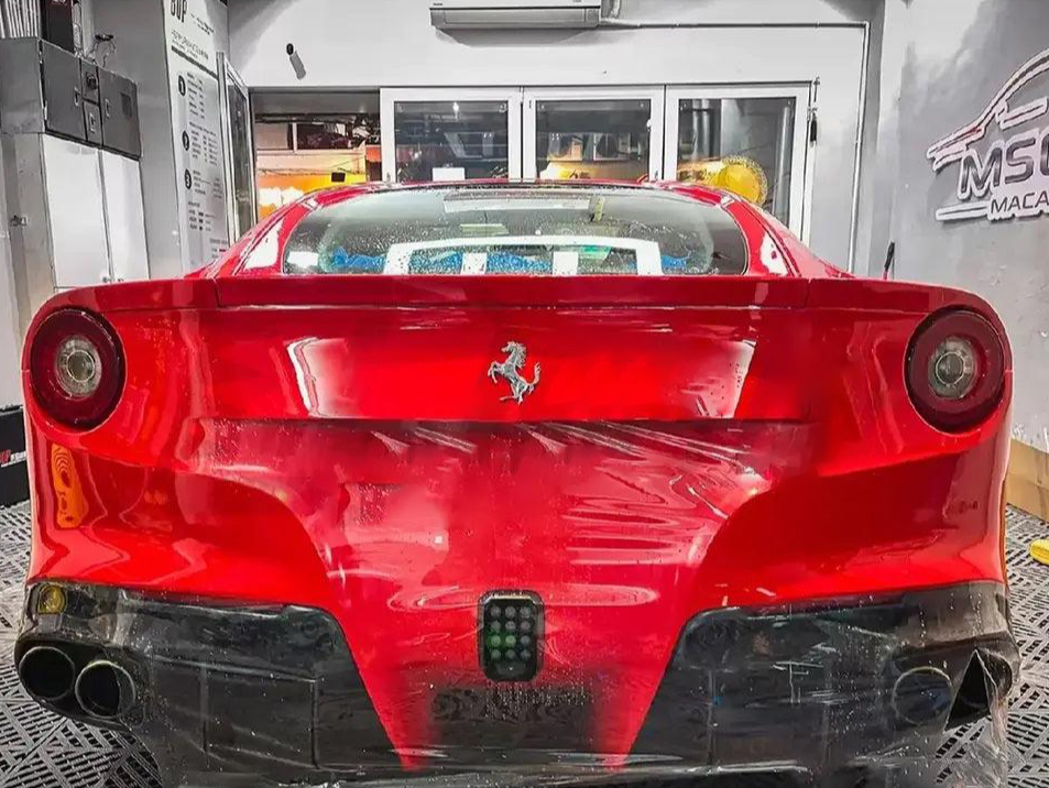 Ferrari F12 Carbon Fiber Aero Kit