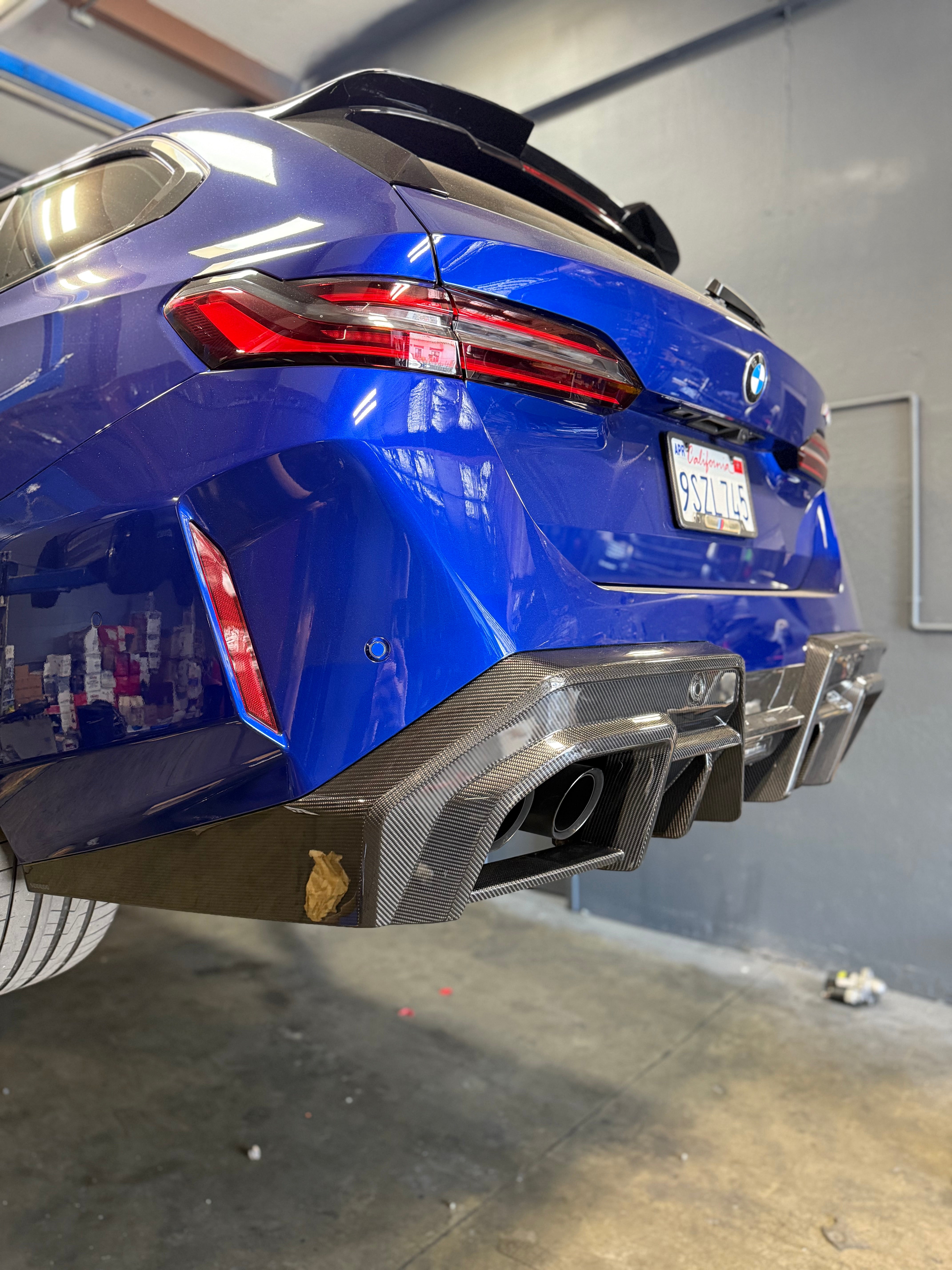 BMW G90 M5 Carbon Fiber AP Rear Diffuser