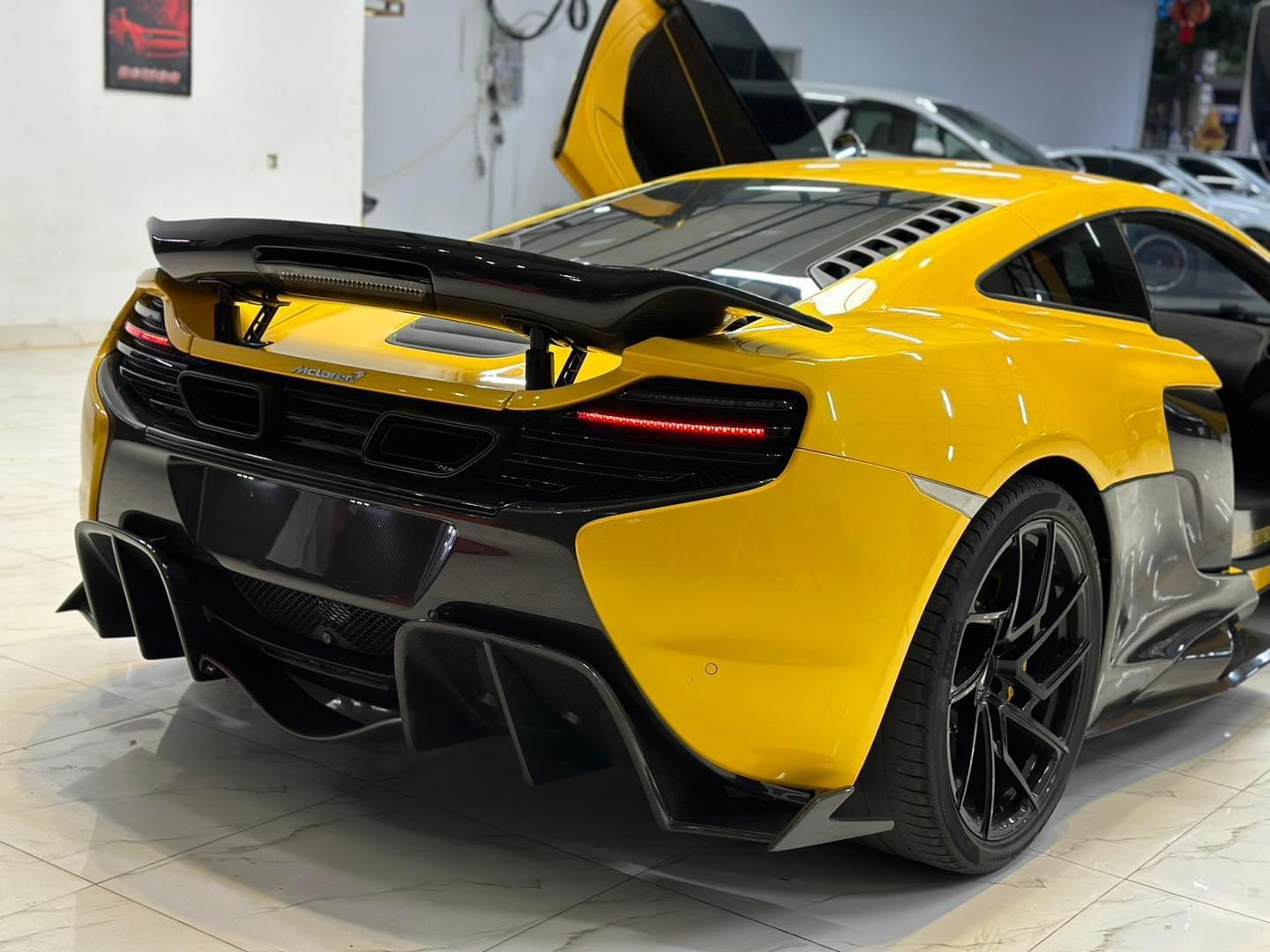 McLaren MP4-12c/650s Carbon Fiber Artisan V Spoiler