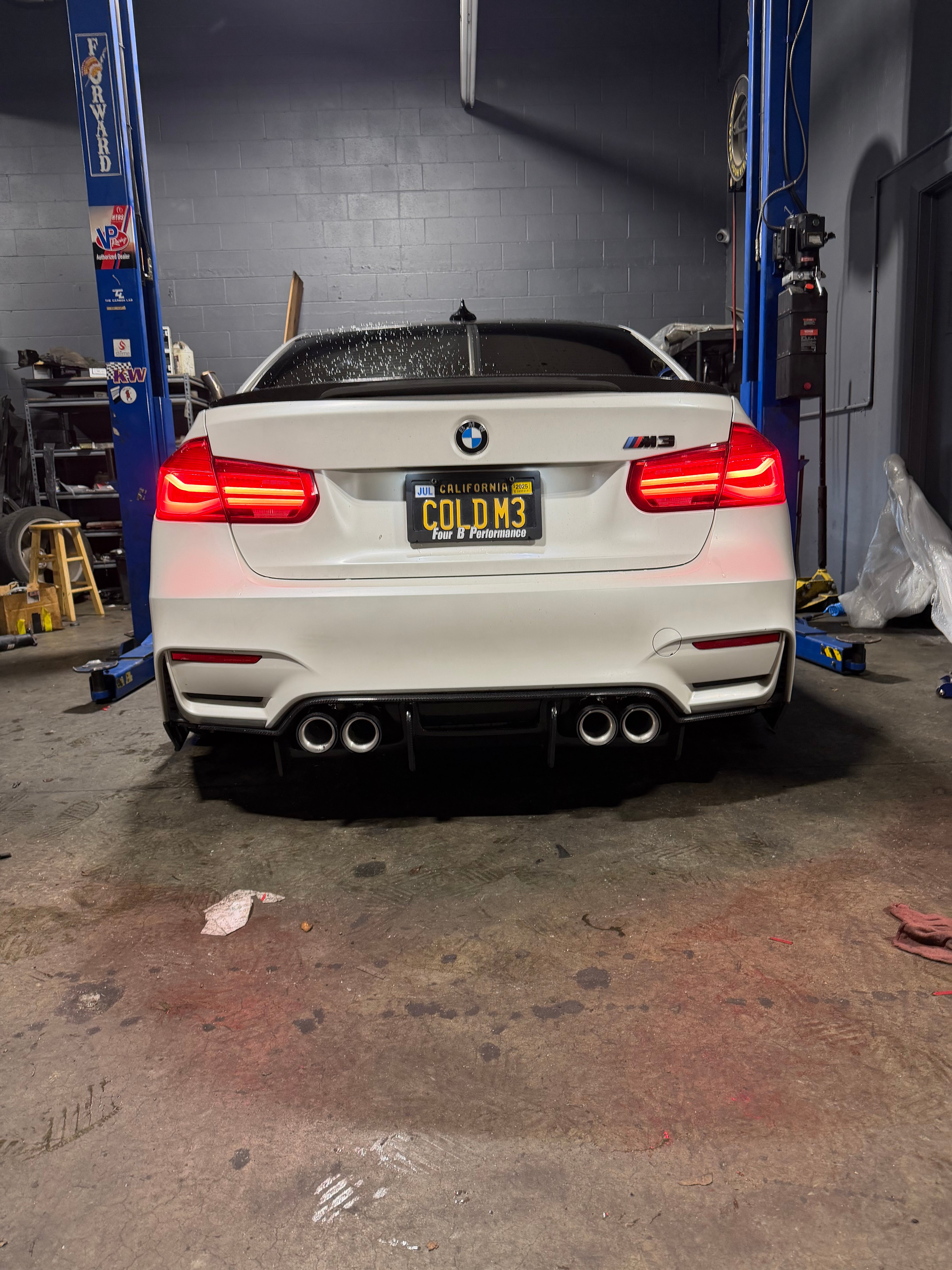 BMW F80 M3/ F82/F83 M4 Carbon Fiber Artisan Under tray Diffuser