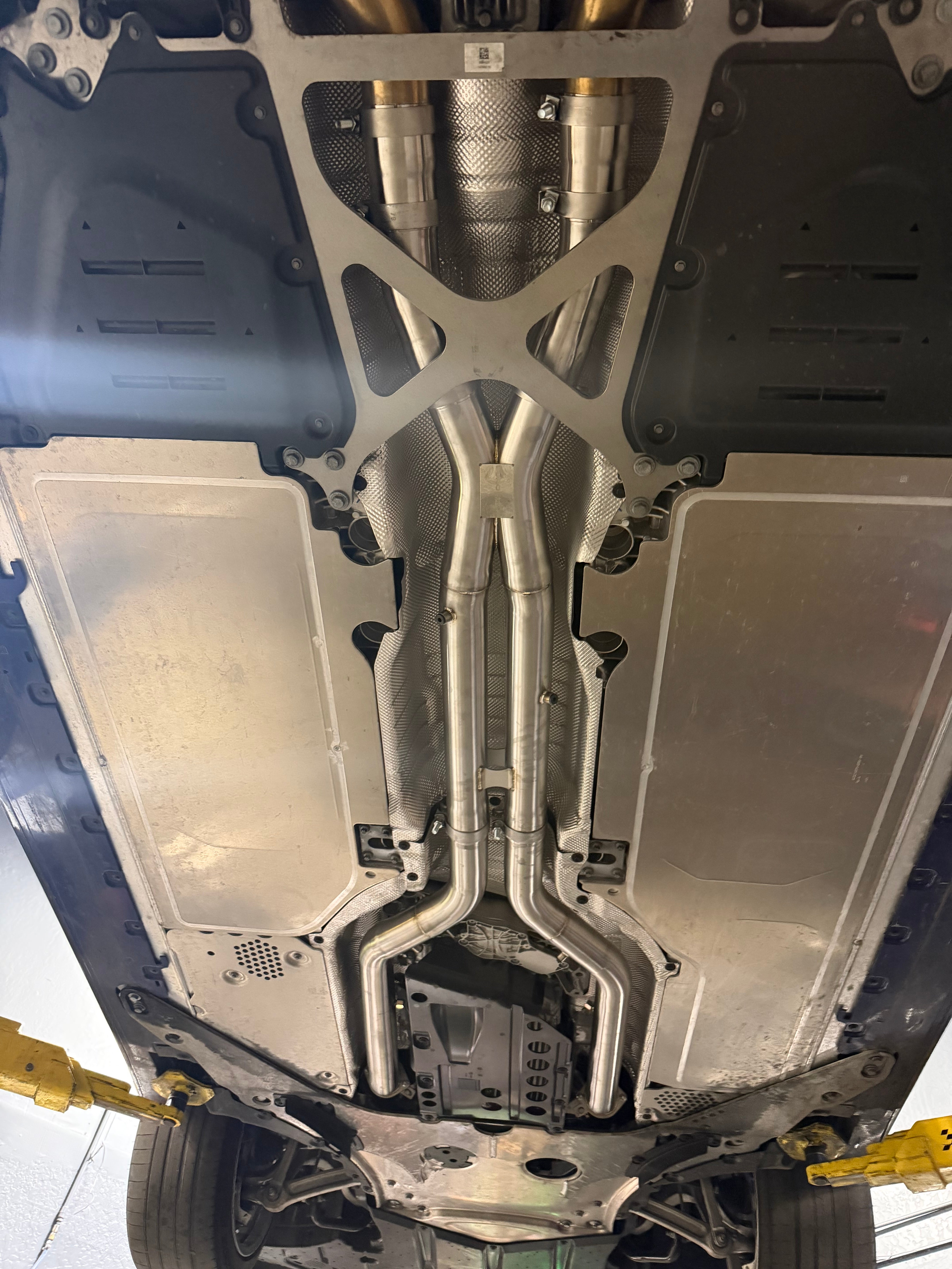 BMW G90/G99 M5 Mid Pipe & Secondary Down Pipe Package