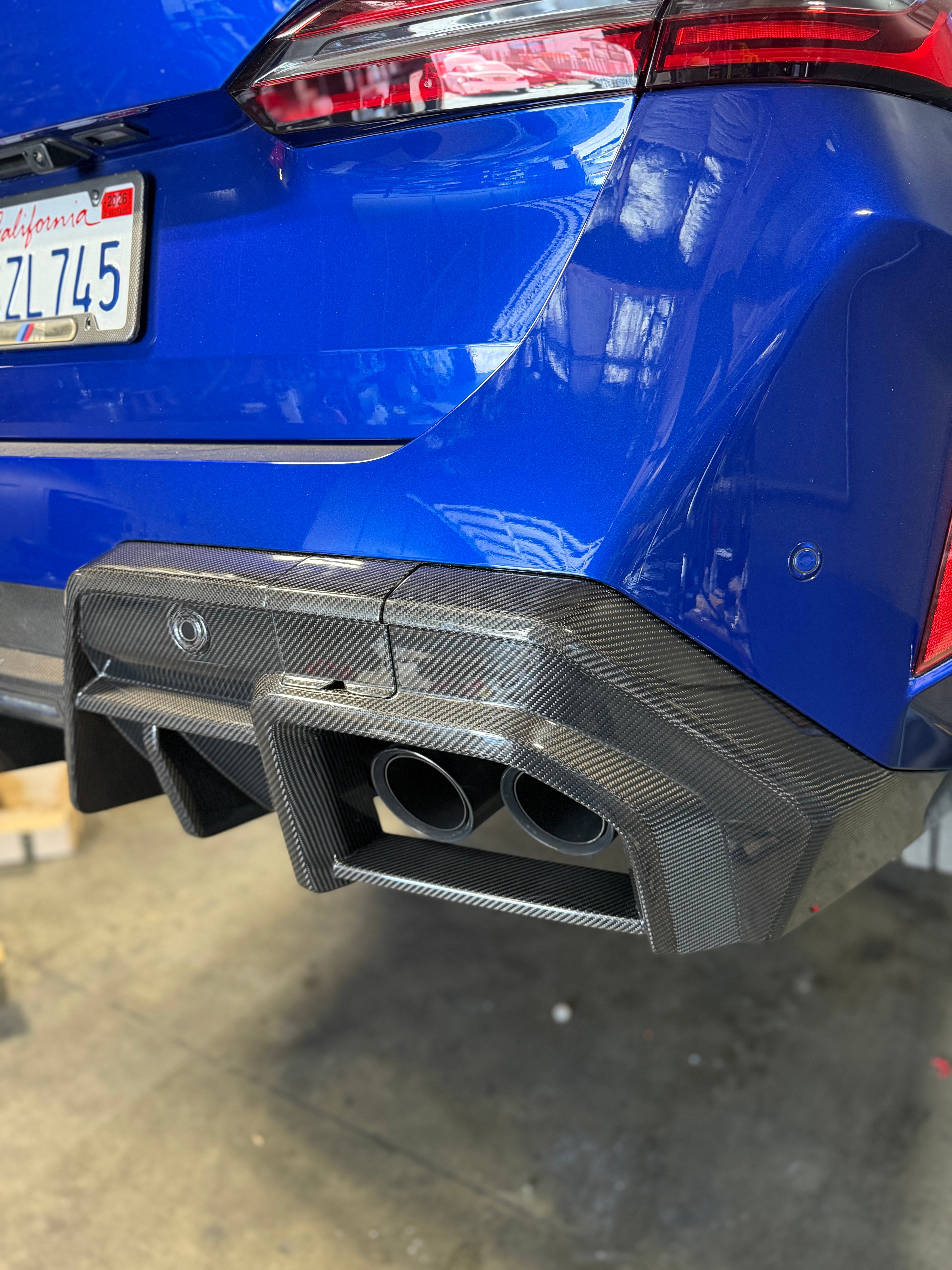 BMW G90 M5 Carbon Fiber AP Rear Diffuser