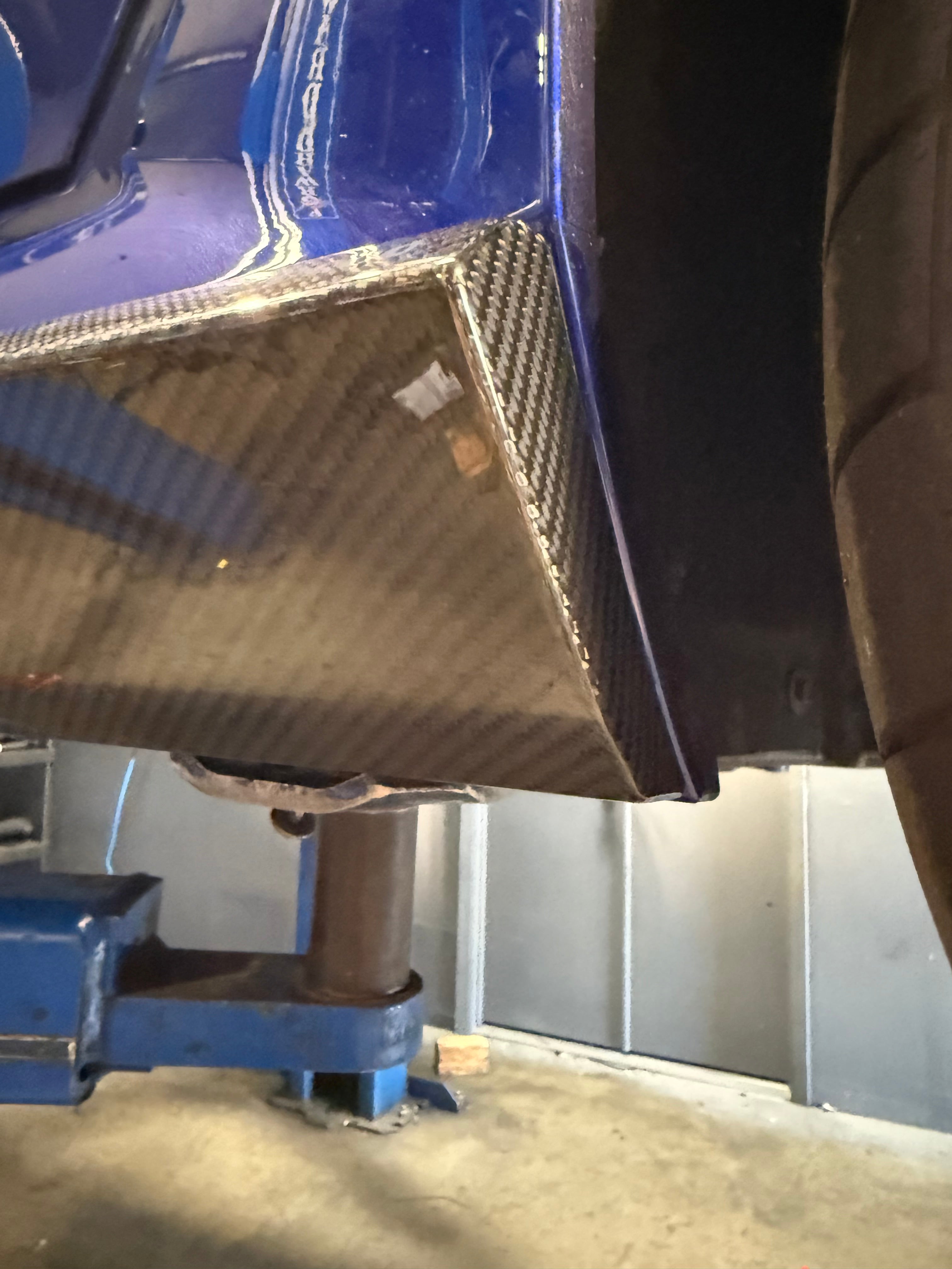 BMW G90 M5 Carbon Fiber Side Skirt Extensions