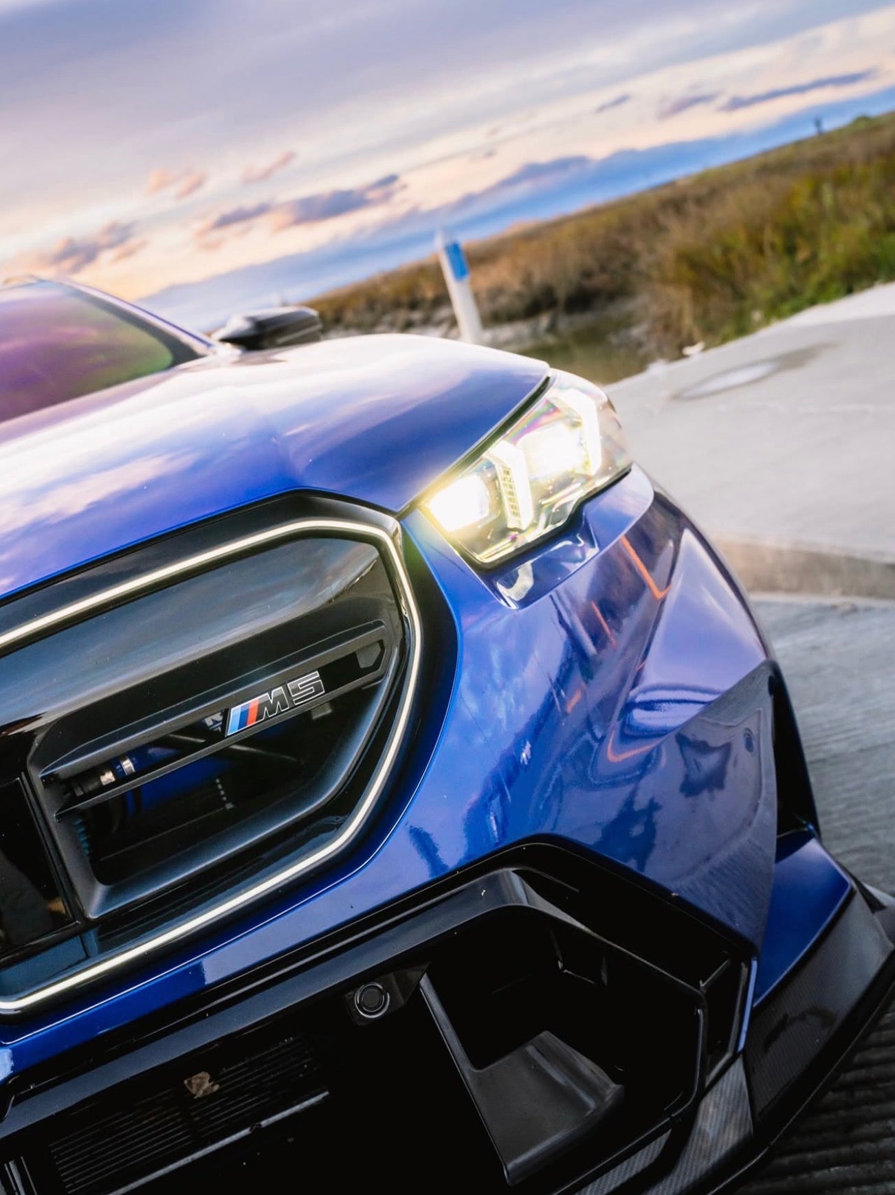 BMW G90/G99 M5 Carbon Fiber AP Front Lip
