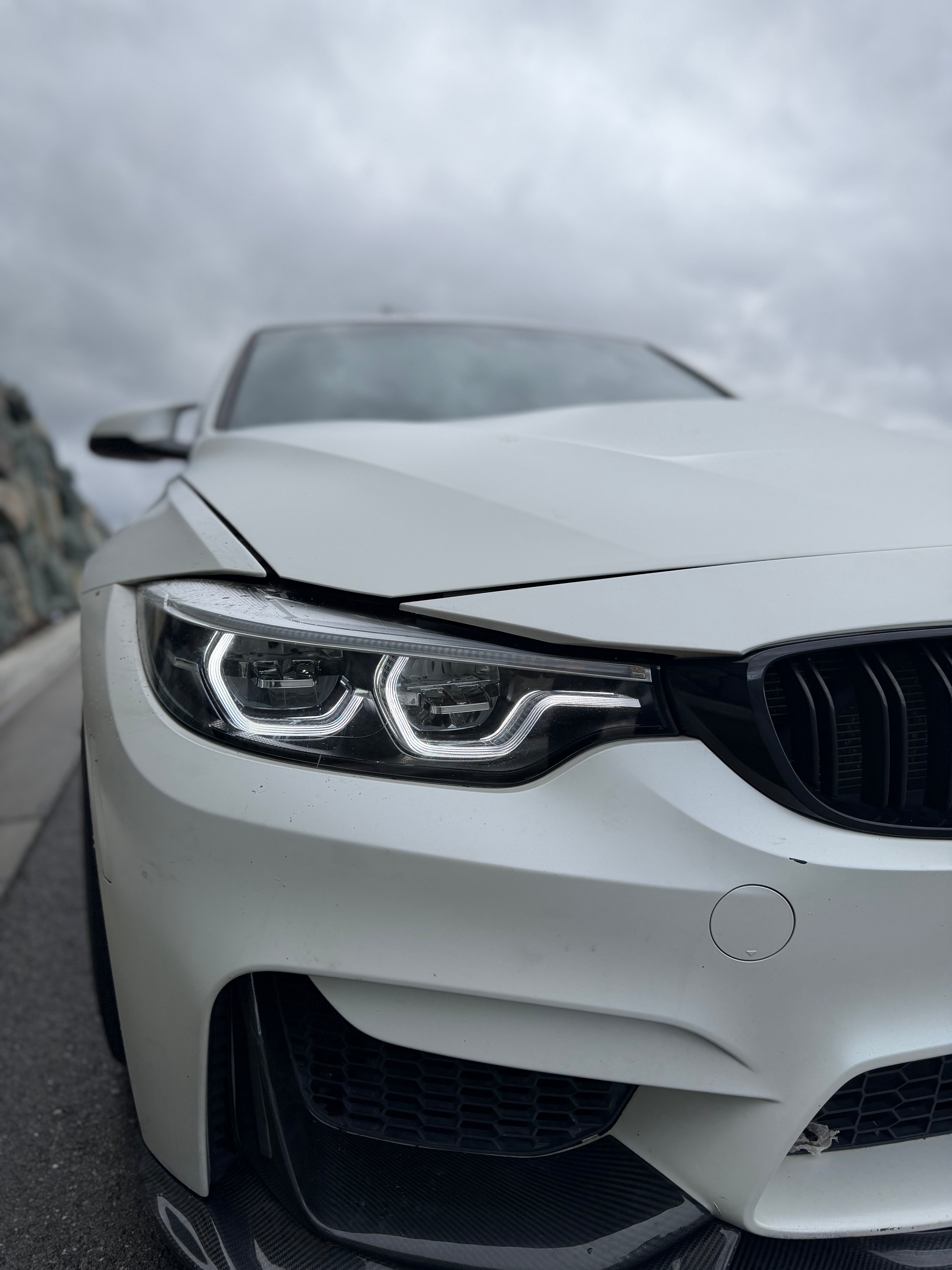 BMW F80 M3/F82/F83 M4 3/4 Series Ikon V2 Plug & Play Headlights 3 Switchback Modes