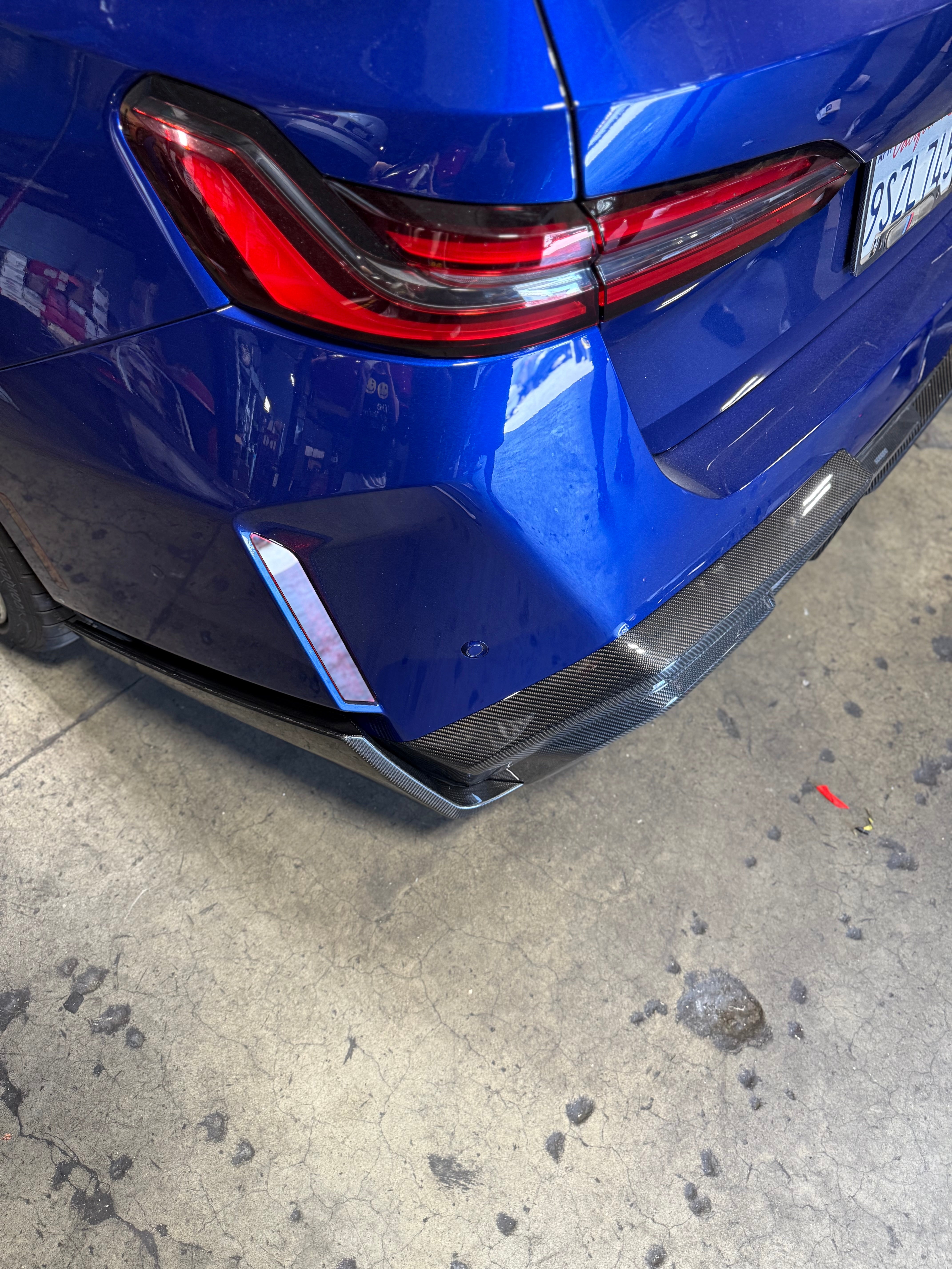 BMW G90 M5 Carbon Fiber AP Rear Diffuser