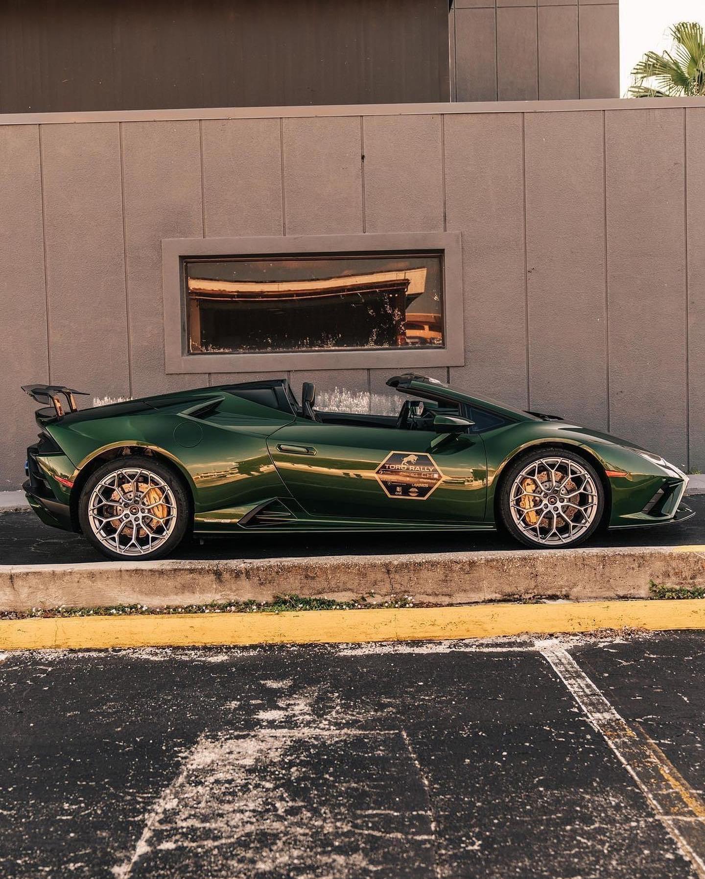 Lamborghini Huracan Evo Artisan AP Wing