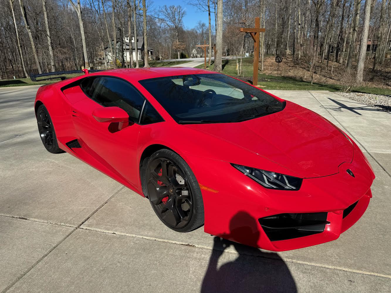 Lamborghini Huracan SVJ Style Spoiler With Base Panel