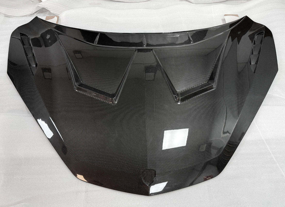 Lamborghini Revuleto Carbon Fiber Hood