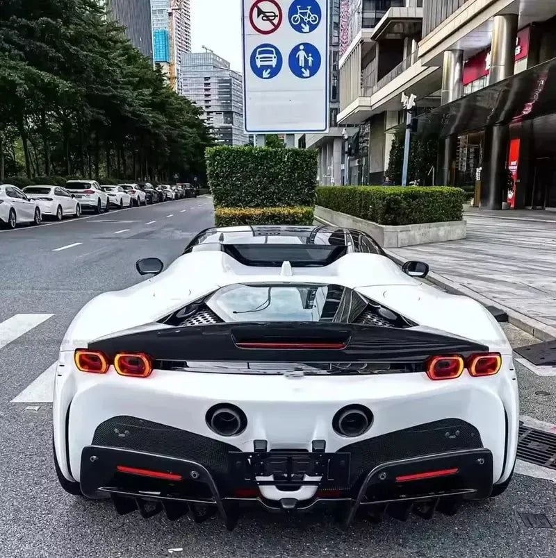 Ferrari SF90 – Prepreg Dry Carbon Fiber OEM Style Aero Kit