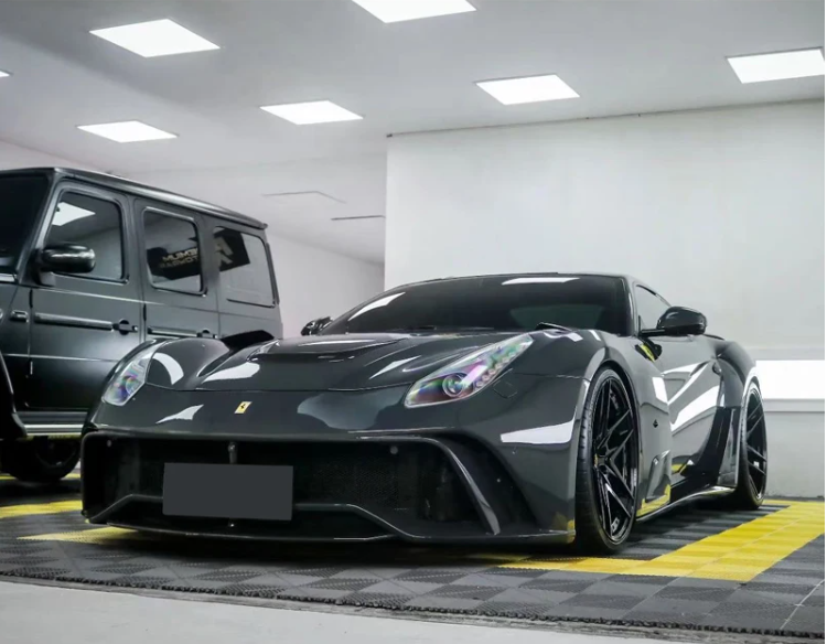 Ferrari F12 N-Largo Style Full Wide Body Kit