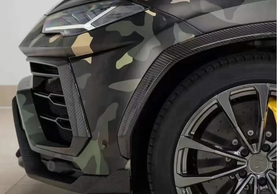 Lamborghini Urus Full Carbon Fiber Aero Kit Package