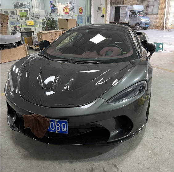 McLaren GT Carbon Fiber Hood