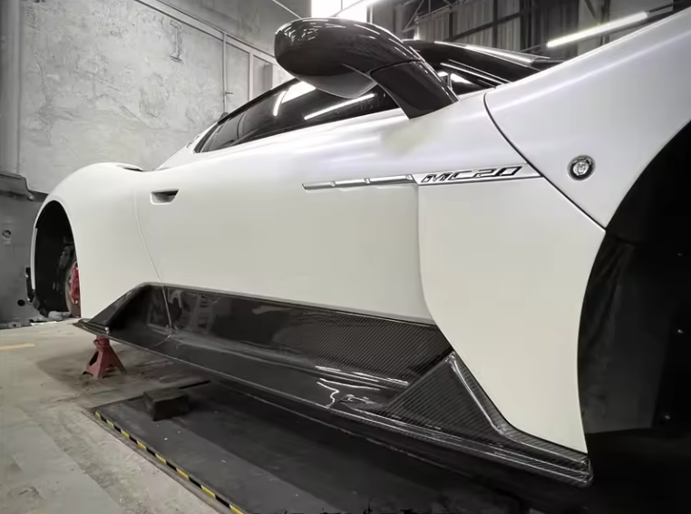 Maserati MC20 Carbon Fiber Side Skirt Extensions
