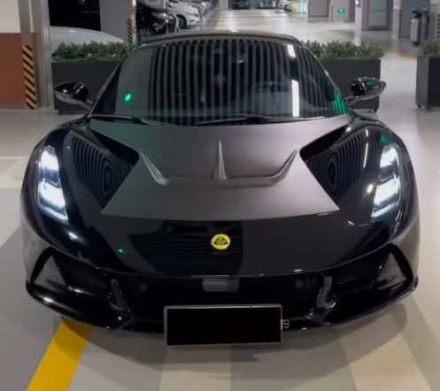 Lotus Emira Carbon Fiber Hood