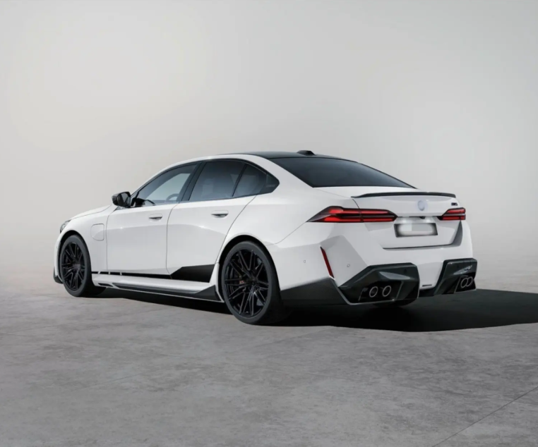 BMW G90/G99 M5 Carbon Fiber Rear Diffuser