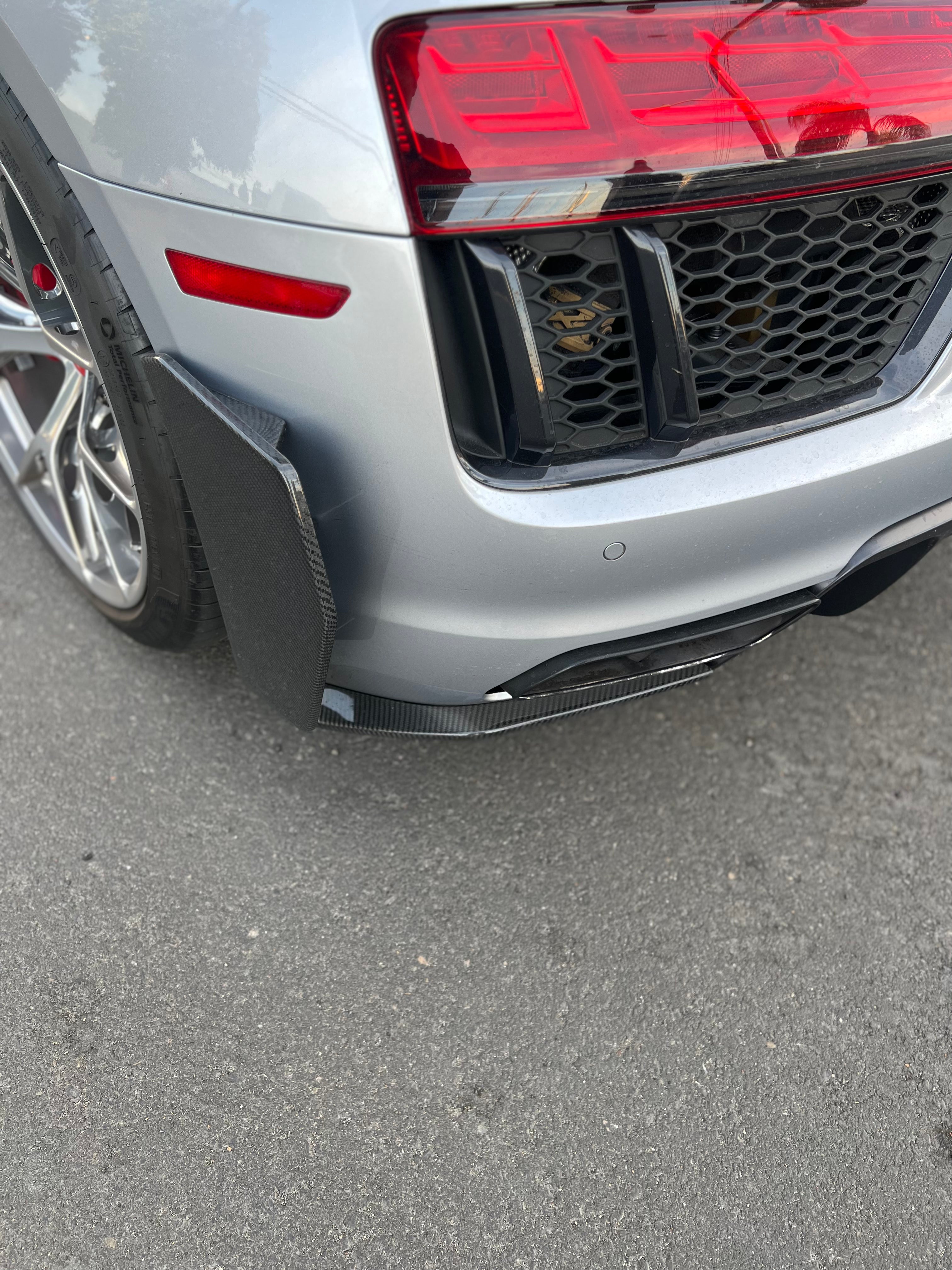 Audi R8 Carbon Fiber Rear Canard Winglet