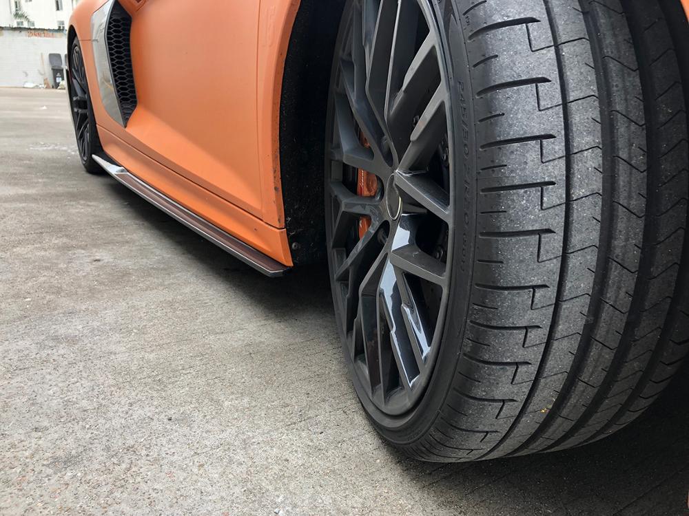 Audi R8 Artisan Carbon Fiber Side Skirts - eurobahndynamics