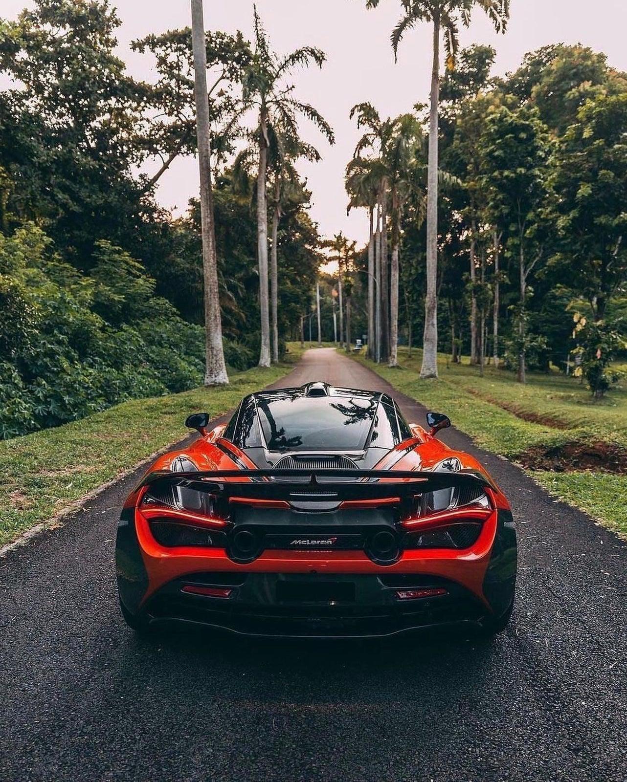 McLaren 720s/750s Artisan Carbon Fiber Spoiler