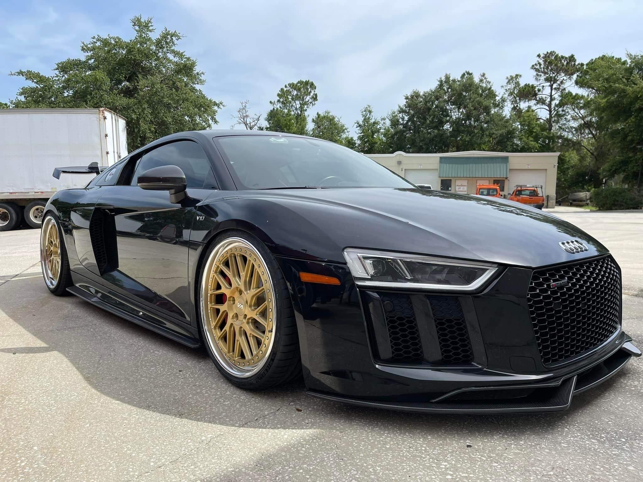 Audi R8 3Pc Artisan Carbon Fiber Front Lip - eurobahndynamics