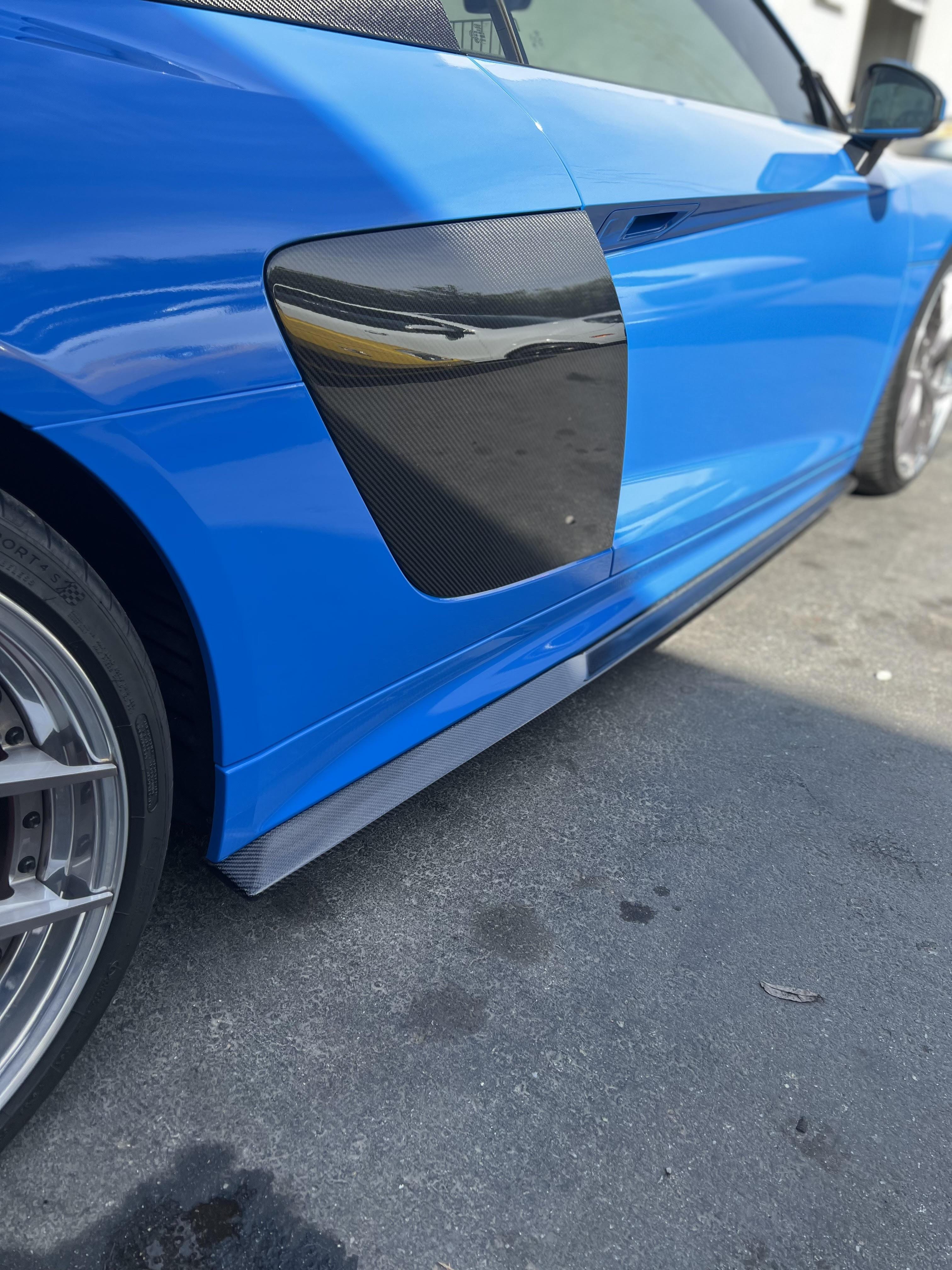 Audi R8 Artisan Carbon Fiber Side Skirts - eurobahndynamics