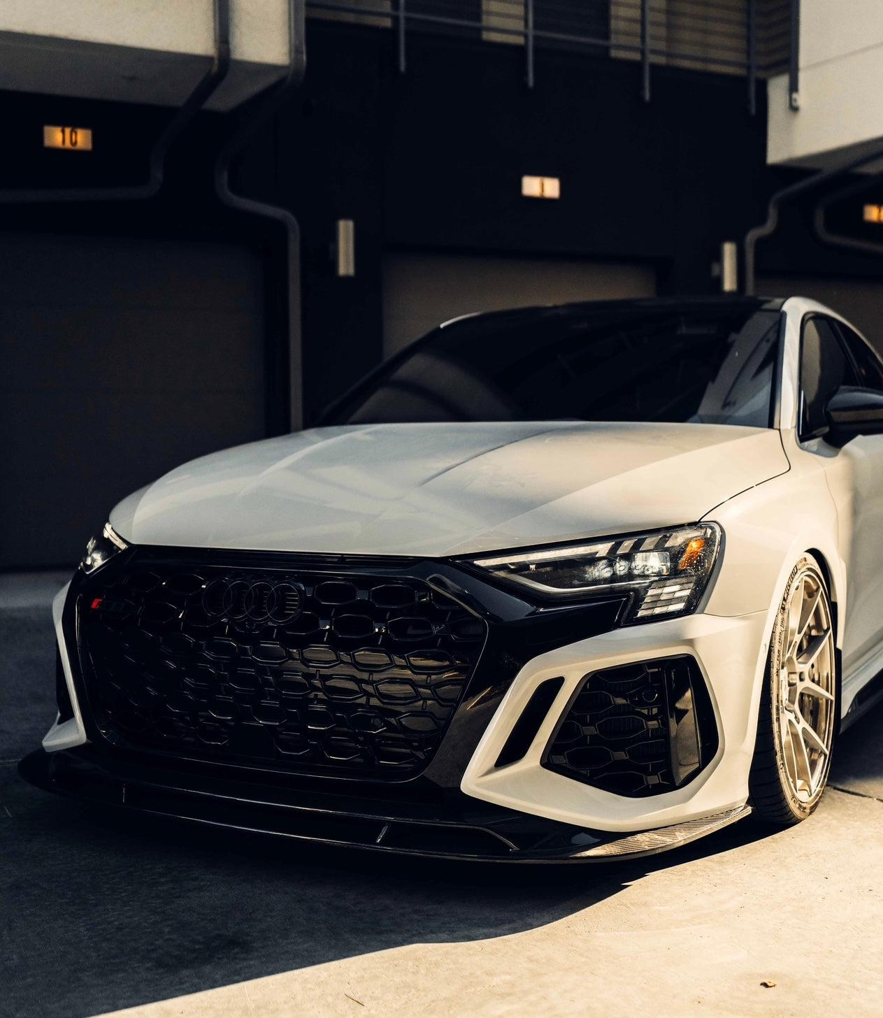 ADD PERFORMANCE RS3 8Y カーボン フロントリップスポイラー