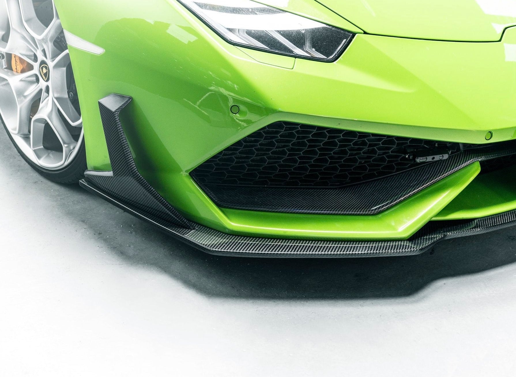 Lamborghini Huracan Carbon Fiber Artisan Front Lip