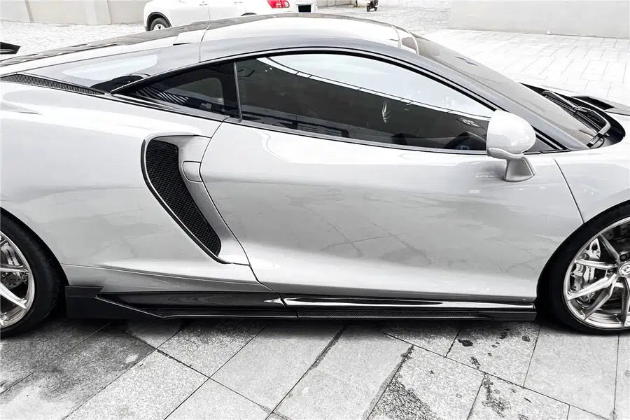 McLaren GT Carbon Fiber Side Skirt Extension