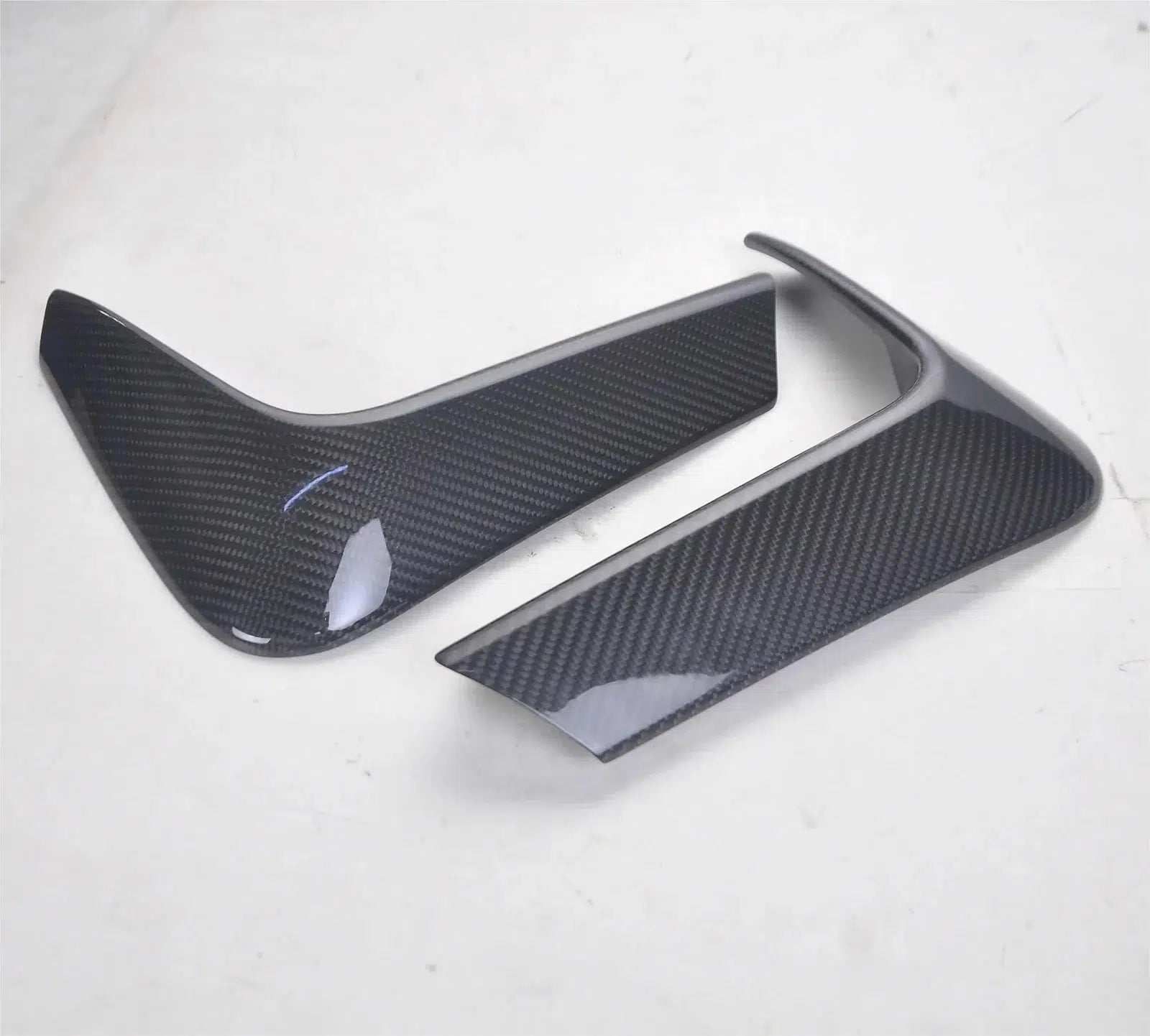 BMW F80 M3/F82/F83 M4 Carbon Fiber Rear Fangs