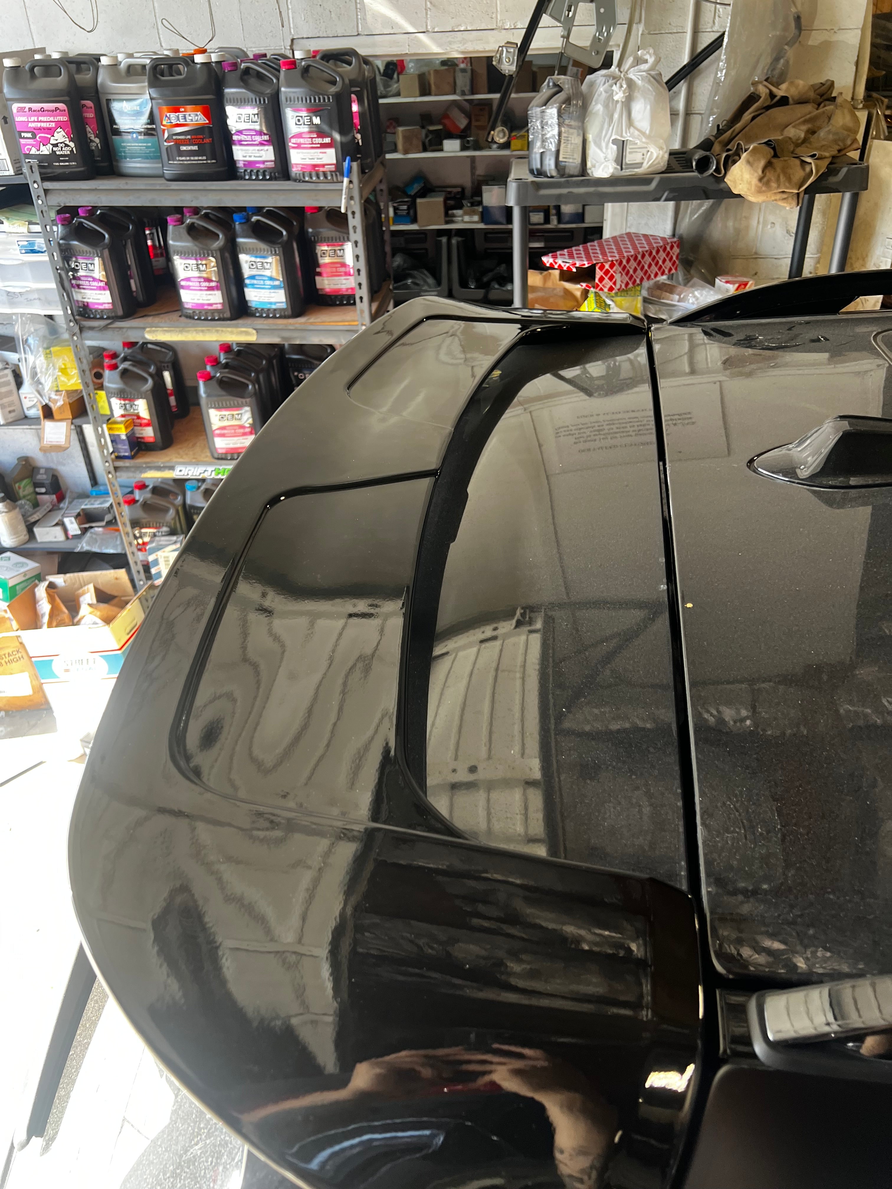 BMW G07 X7 ABS Black Roof Spoiler