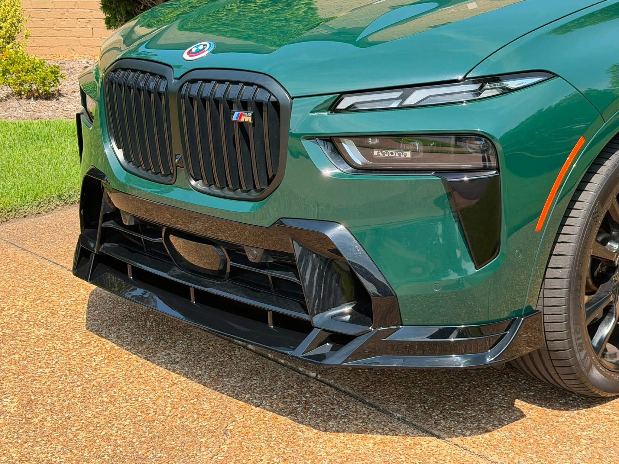 2023-2026 BMW G07 X7 ABS Gloss Black 3Pc Front Lip