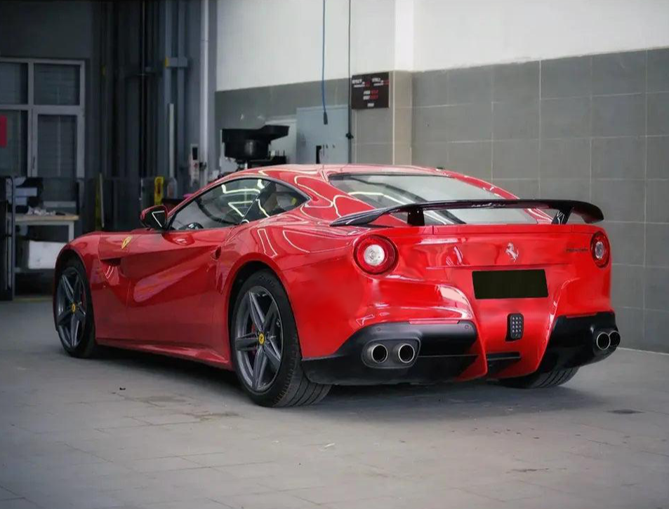 Ferrari F12 Carbon Fiber Artisan Wing