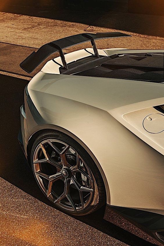 Lamborghini Huracan Evo Artisan AP Wing