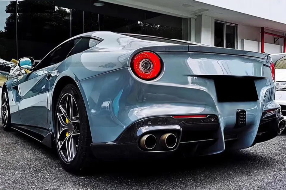 Ferrari F12 Carbon Fiber Side Skirt Extensions