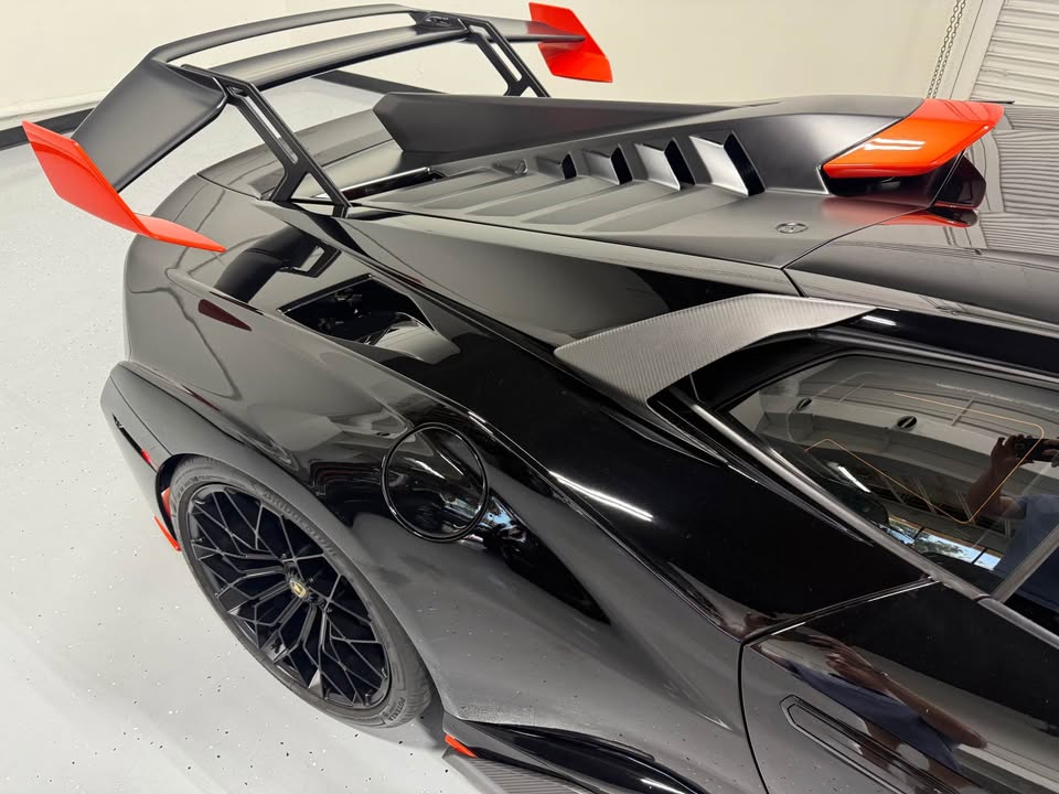 Lamborghini Huracan STO Carbon Fiber Side Air Intake Vent