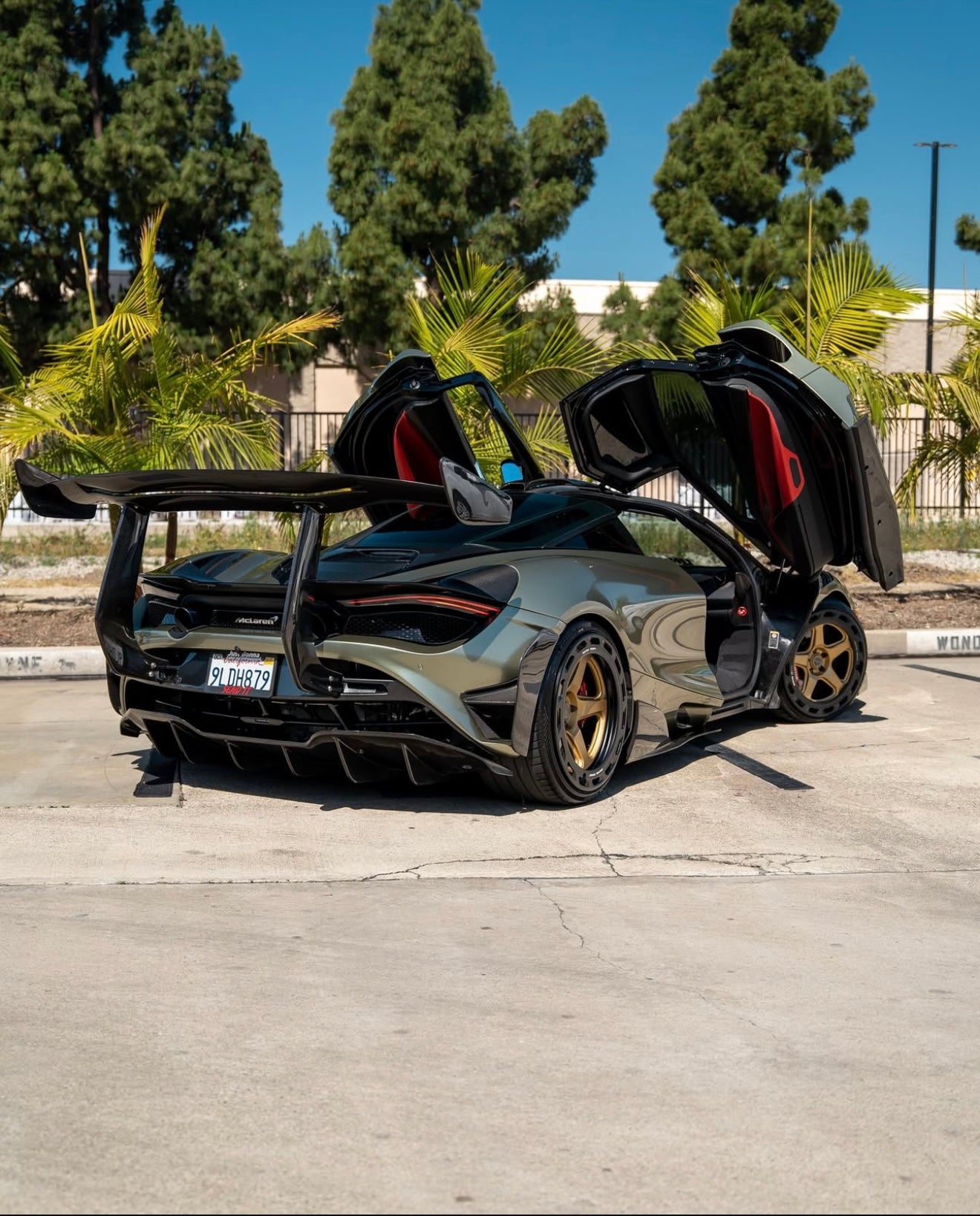 McLaren 720s/765LT Carbon Fiber Chassis Mount Wing