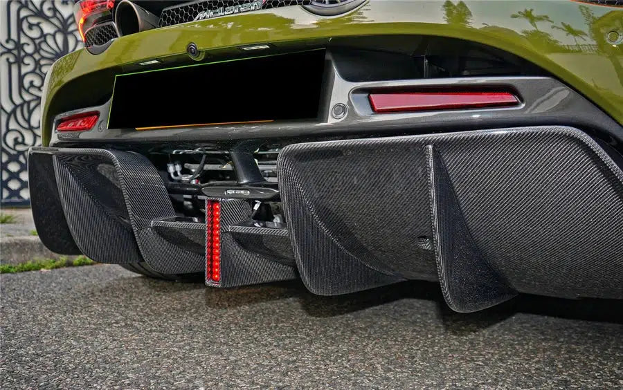 McLaren 720s Carbon Fiber Finned F1 Brake Light Diffuser