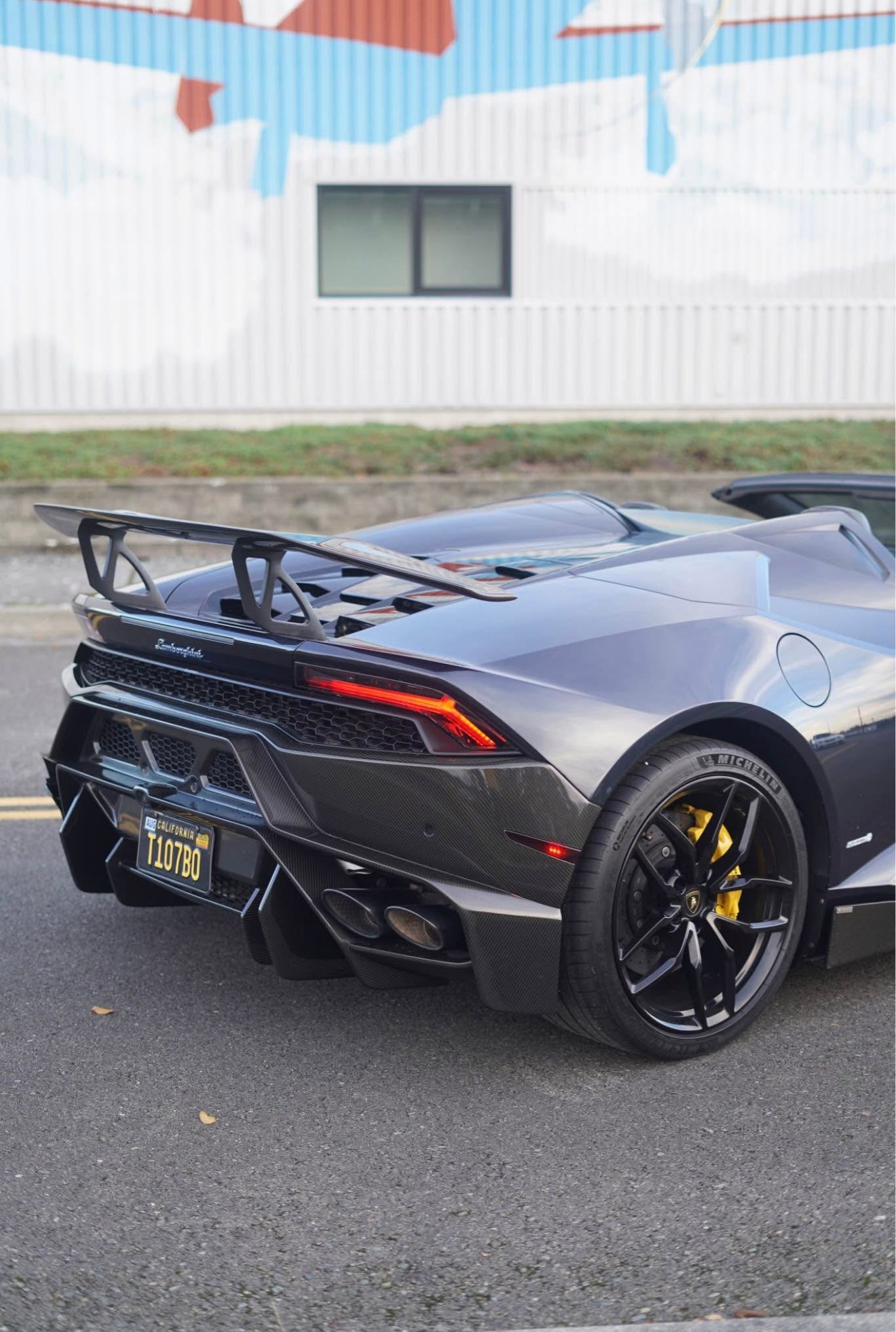 Lamborghini Huracan LP580/LP610/EVO Artisan FRP/Carbon Fiber Rear Bumper