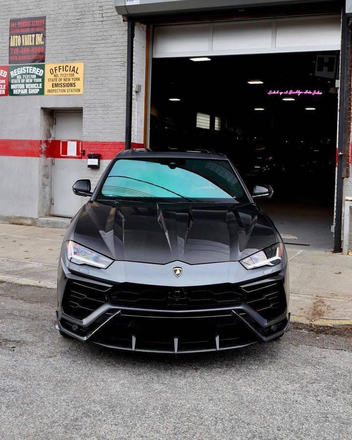 Lamborghini Urus Carbon Fiber Aero Kit