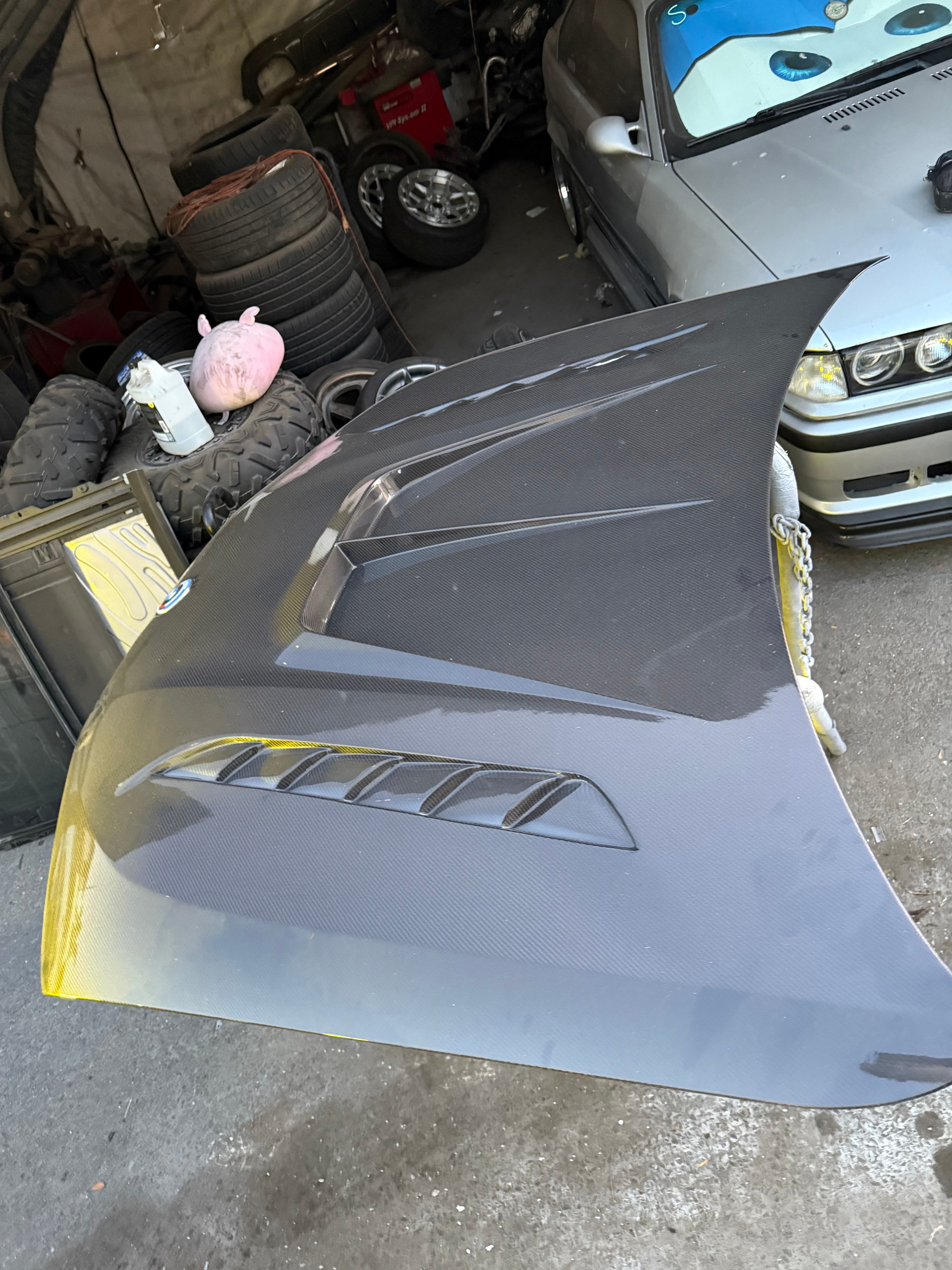 USED 2023-2026 BMW X7 Carbon Fiber Artisan Carbon Fiber Hood