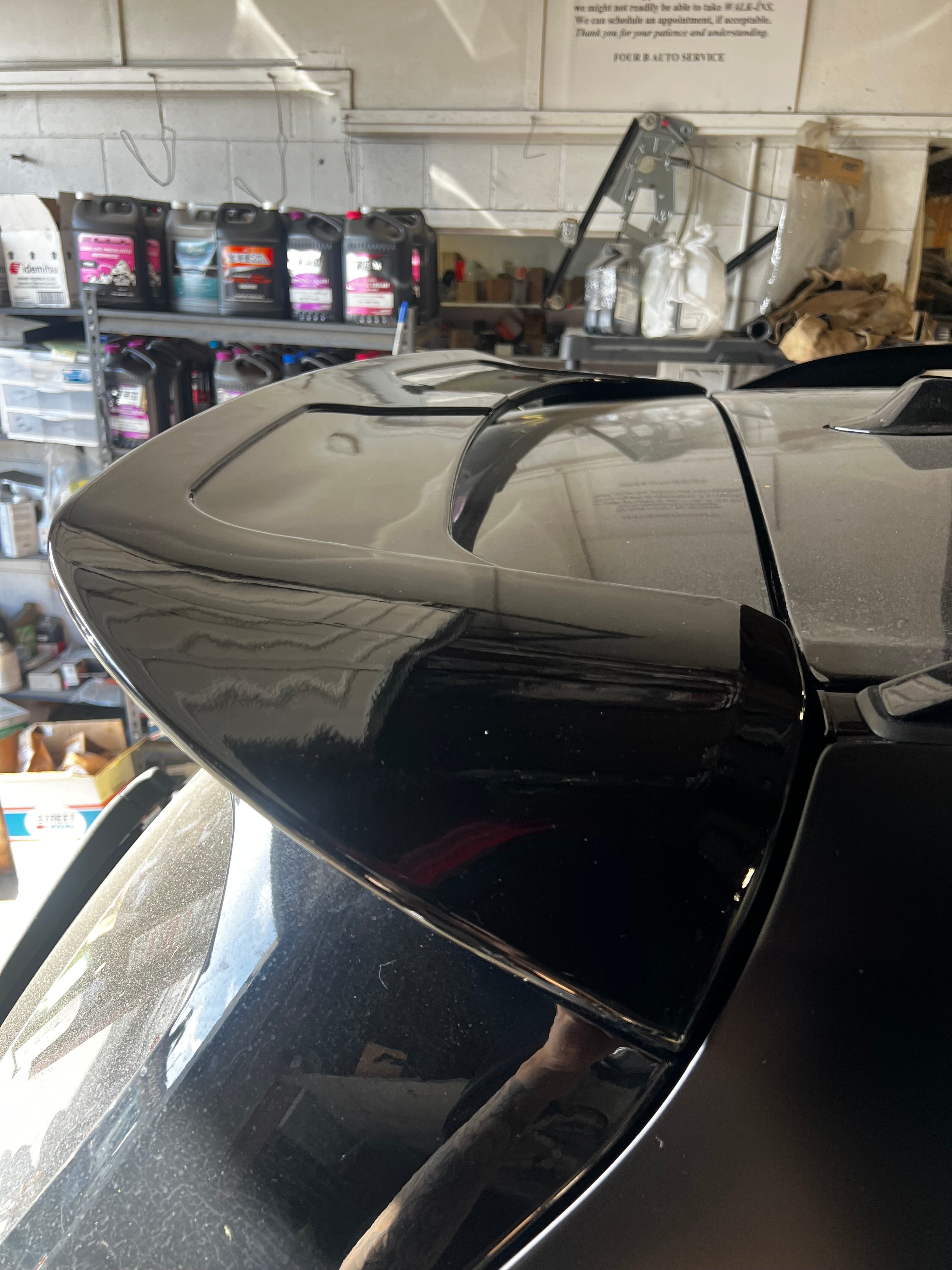 BMW G07 X7 ABS Black Roof Spoiler