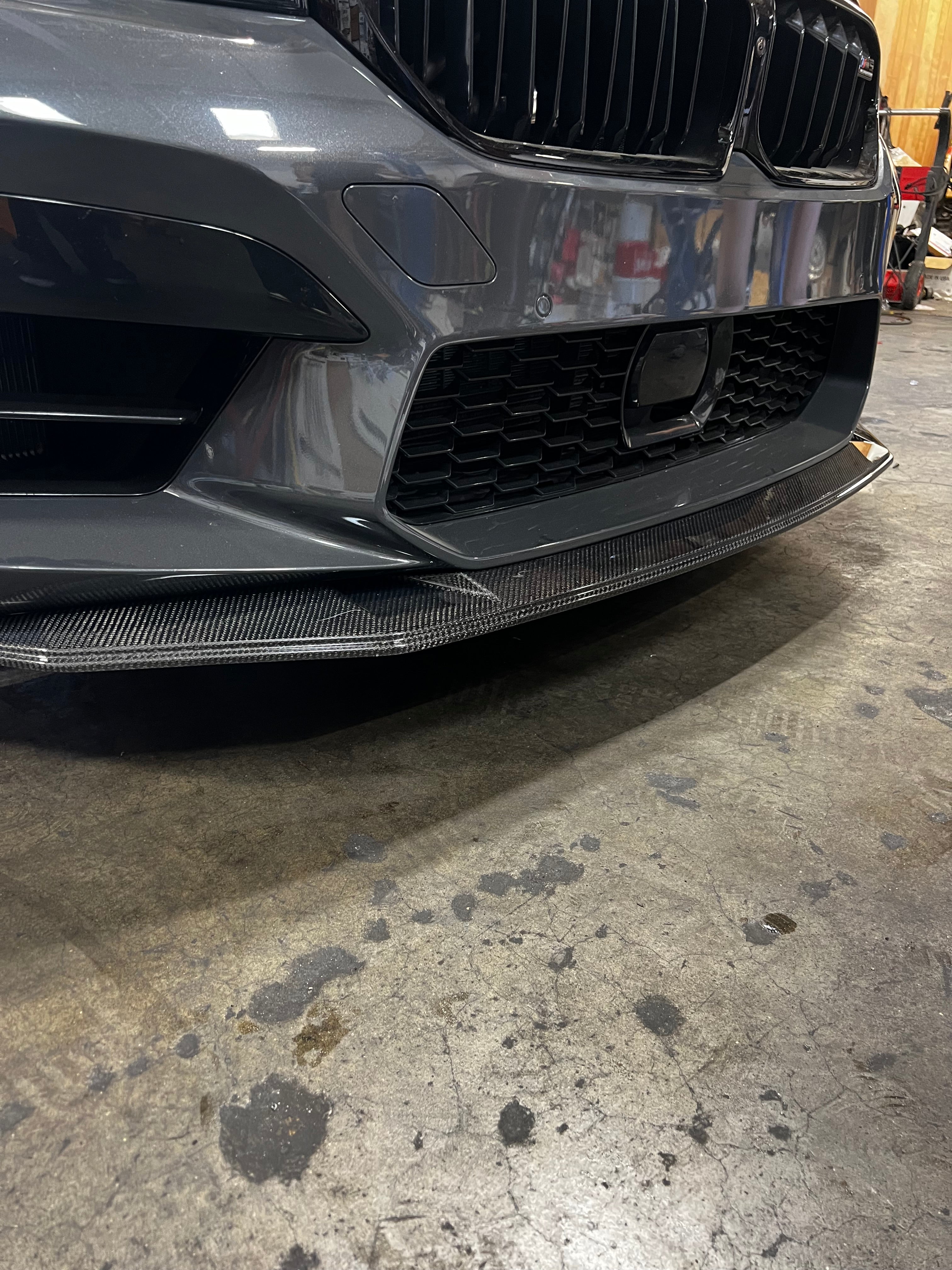 BMW F90 M5 Carbon Fiber AP Front Lip