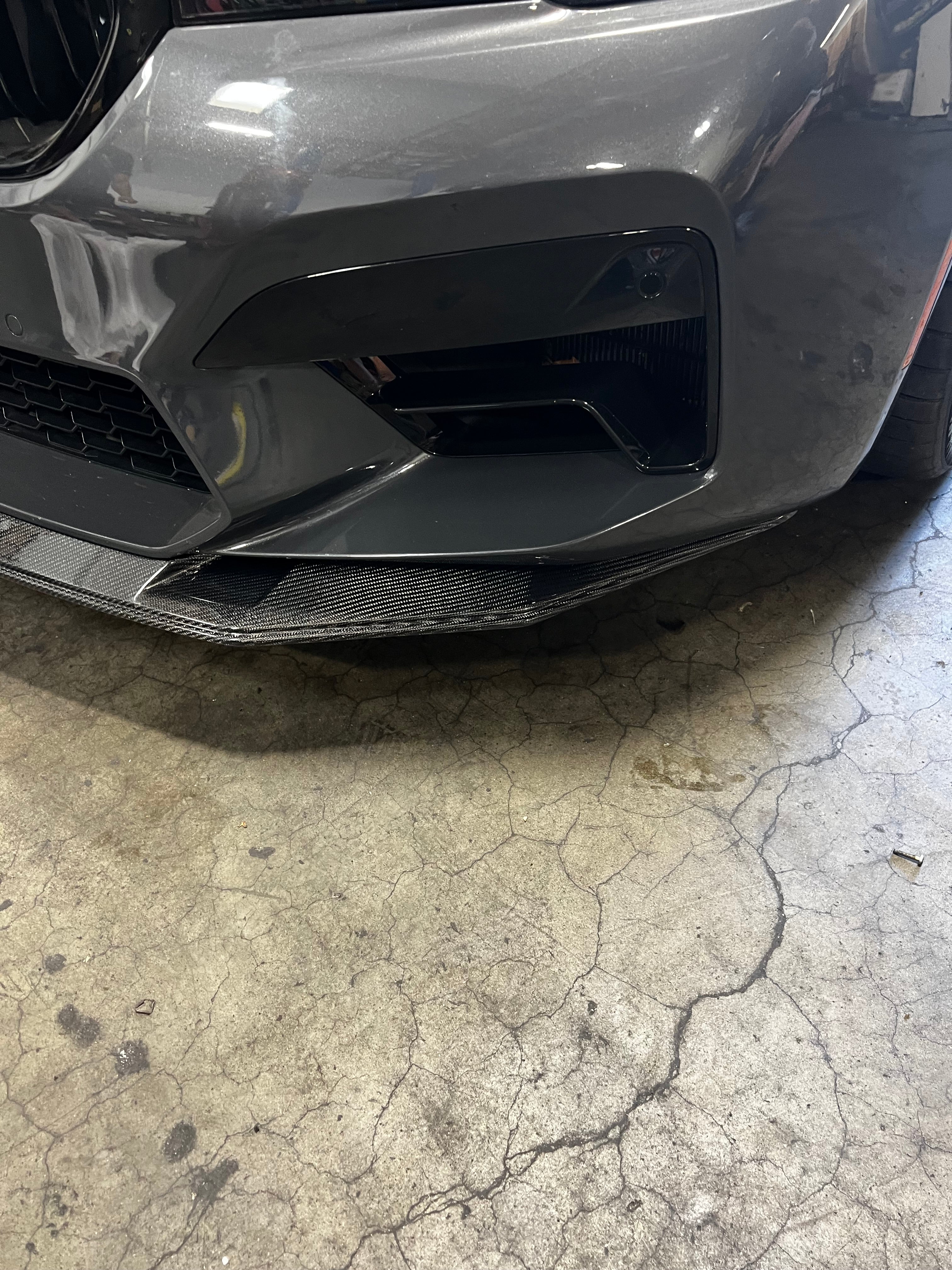 BMW F90 M5 Carbon Fiber AP Front Lip