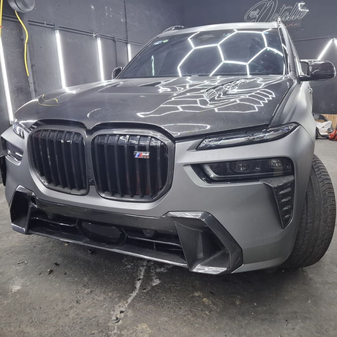 2023-2025 BMW X7 Carbon Fiber Artisan Full Aero Kit