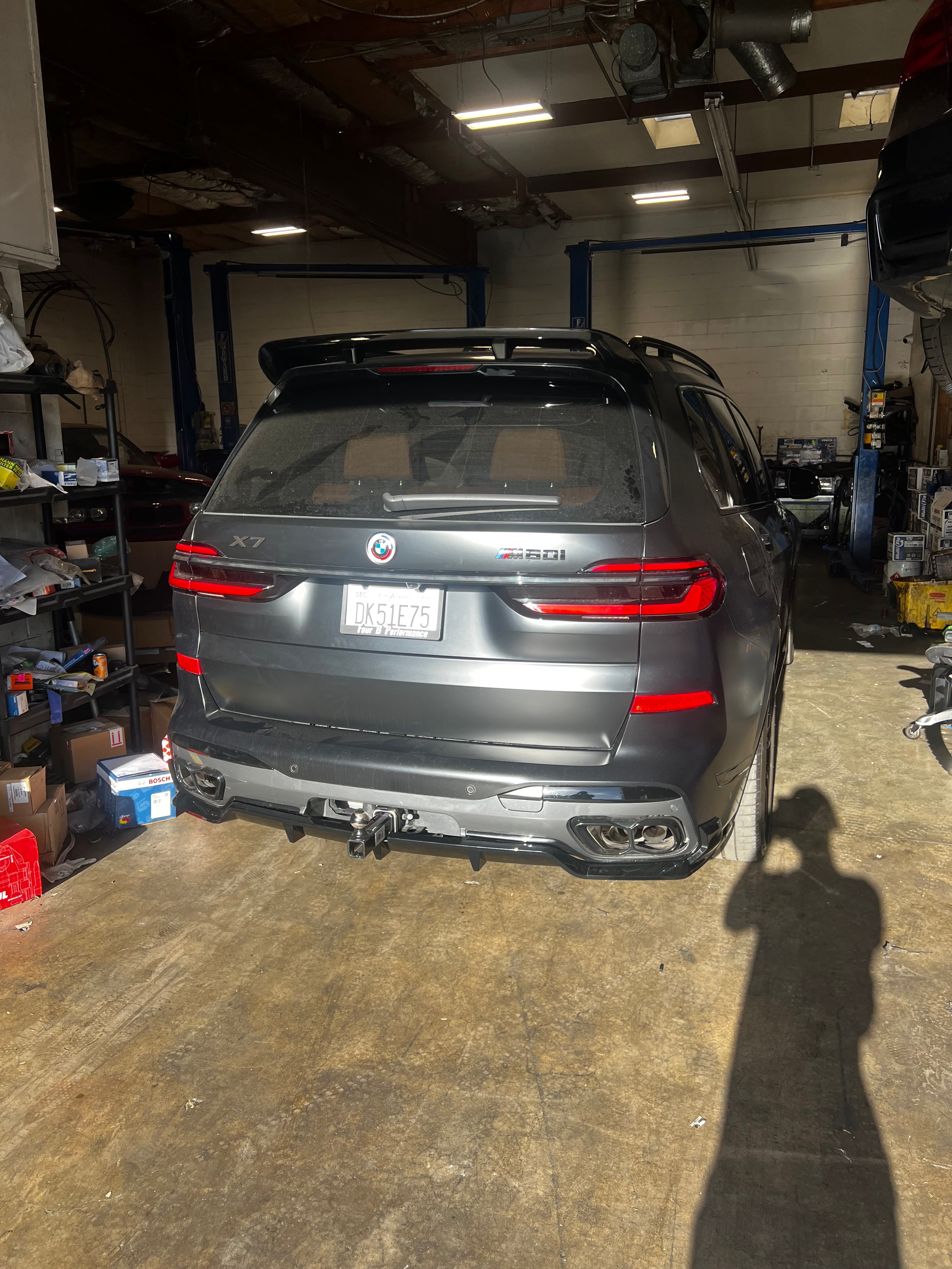 BMW G07 X7 ABS Black Roof Spoiler