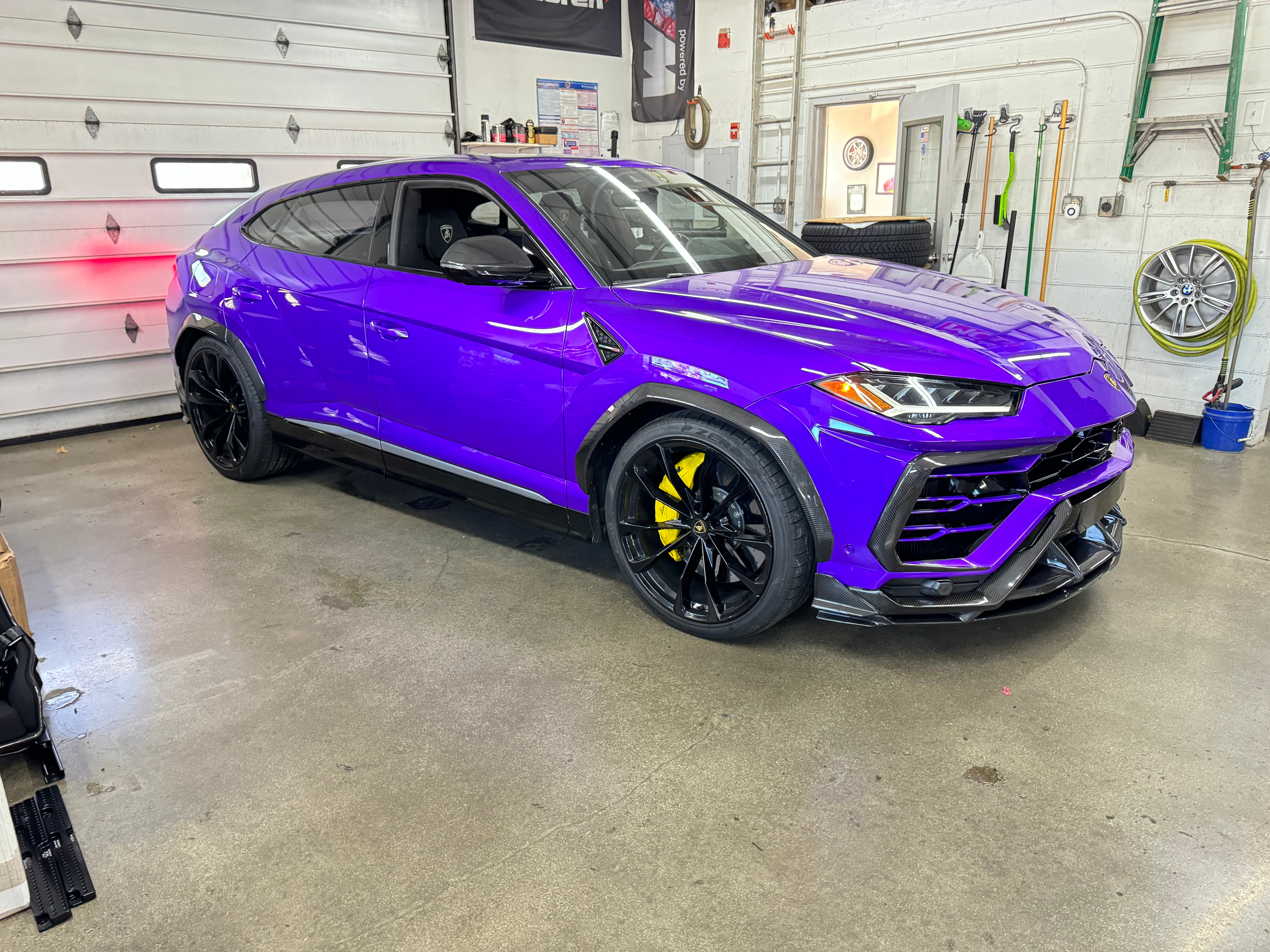 Lamborghini Urus Carbon Fiber Aero Kit