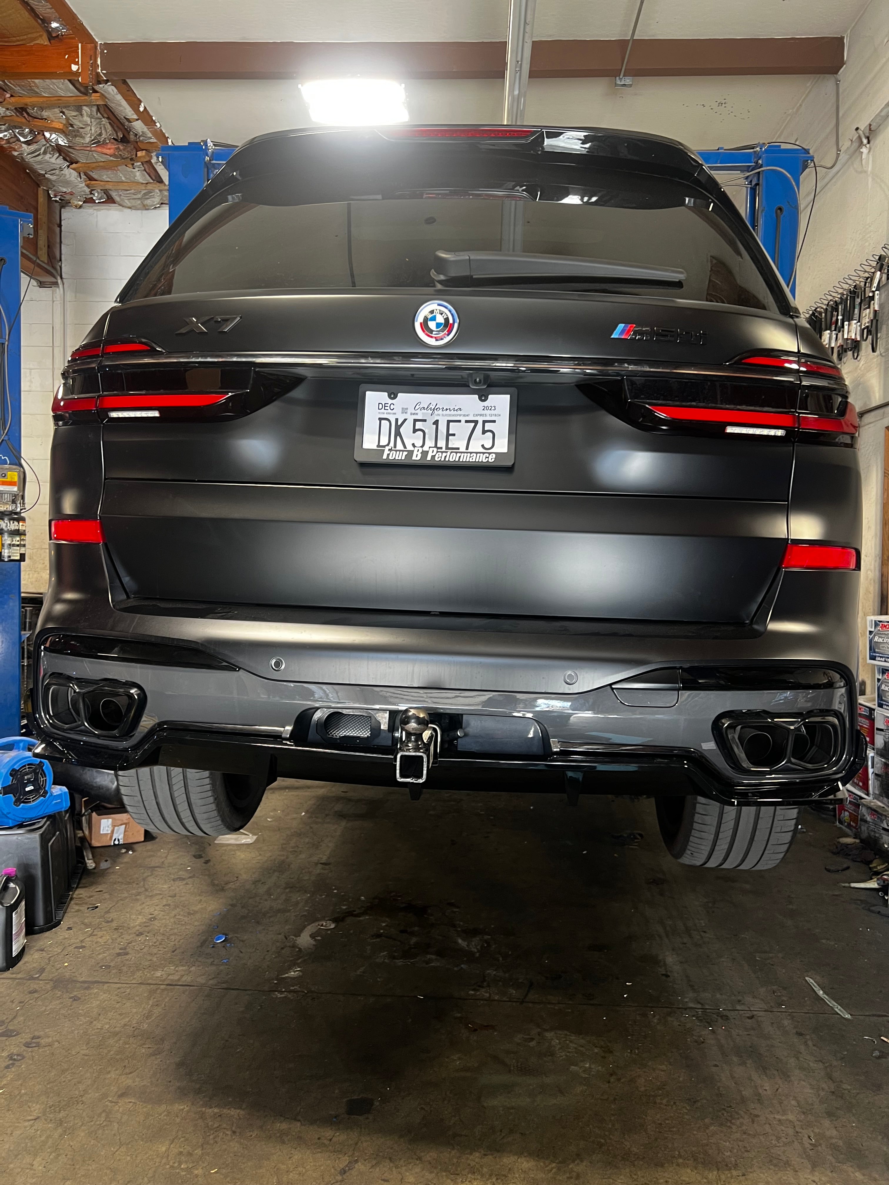 2019-2025 BMW G07 X7 ABS Gloss Black Diffuser