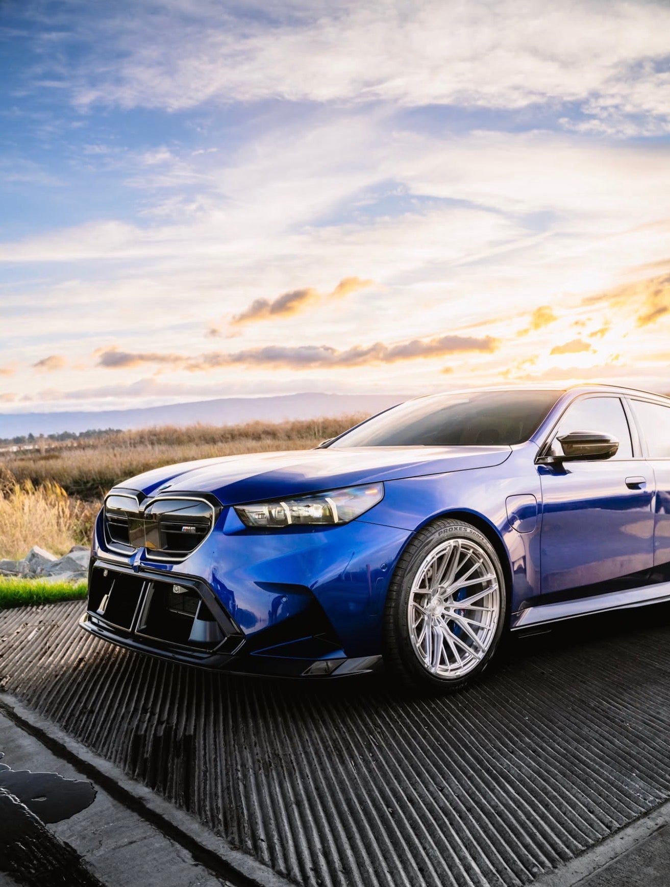 BMW G90/G99 M5 Carbon Fiber AP Front Lip